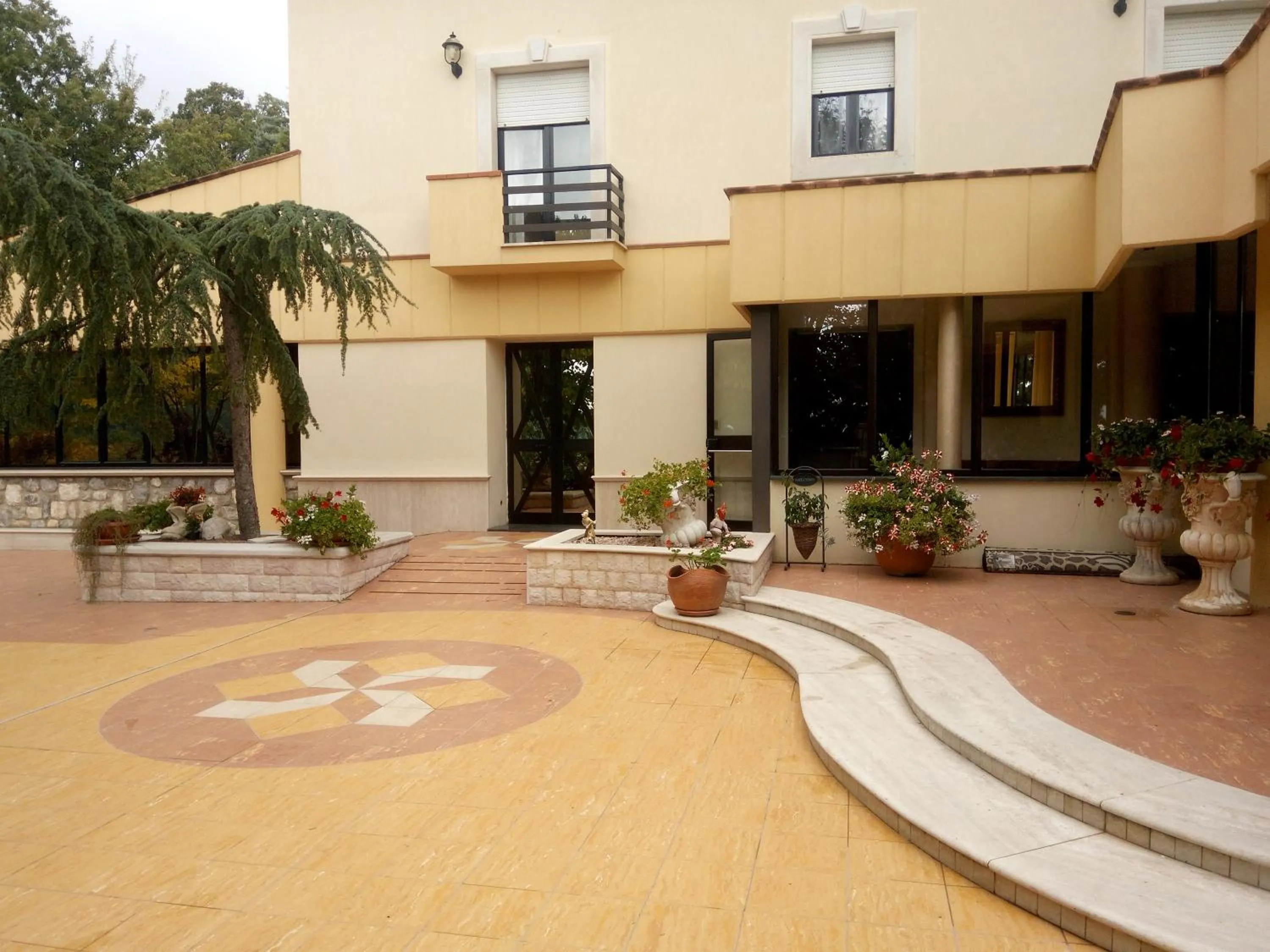 Facade/entrance in HOTEL AL QUERCETO