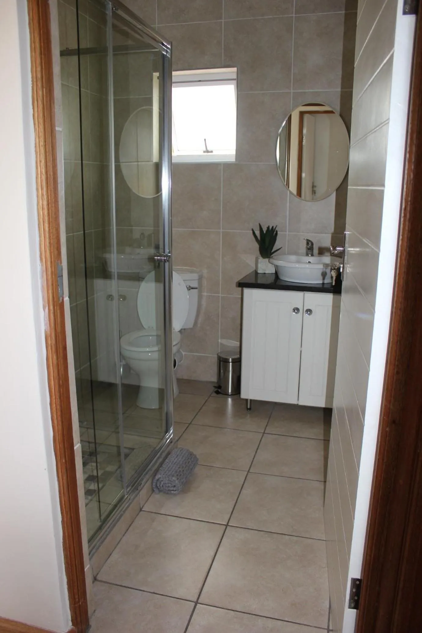 a Dam's View Accommodation