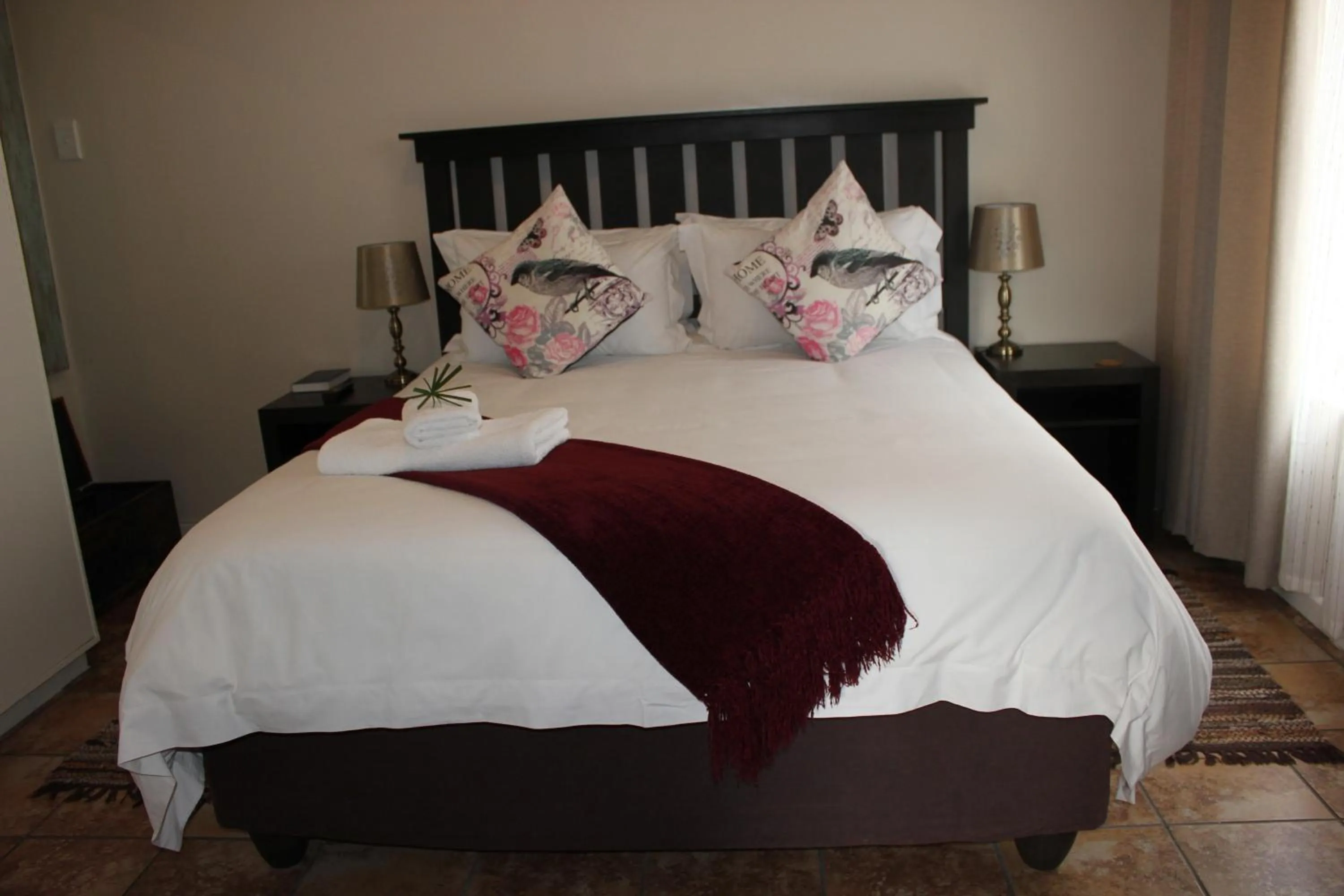 Bed in a Dam's View Accommodation