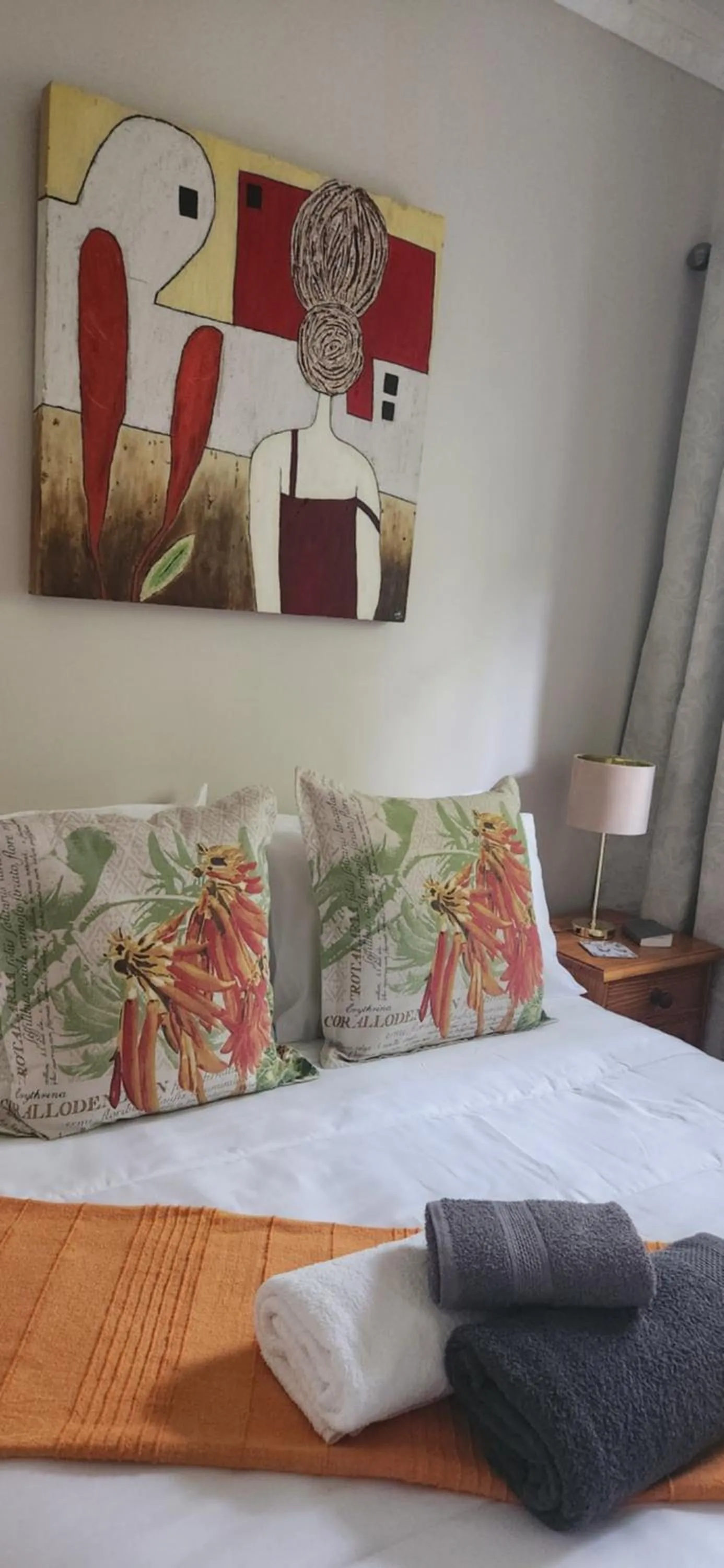 Bed in a Dam's View Accommodation