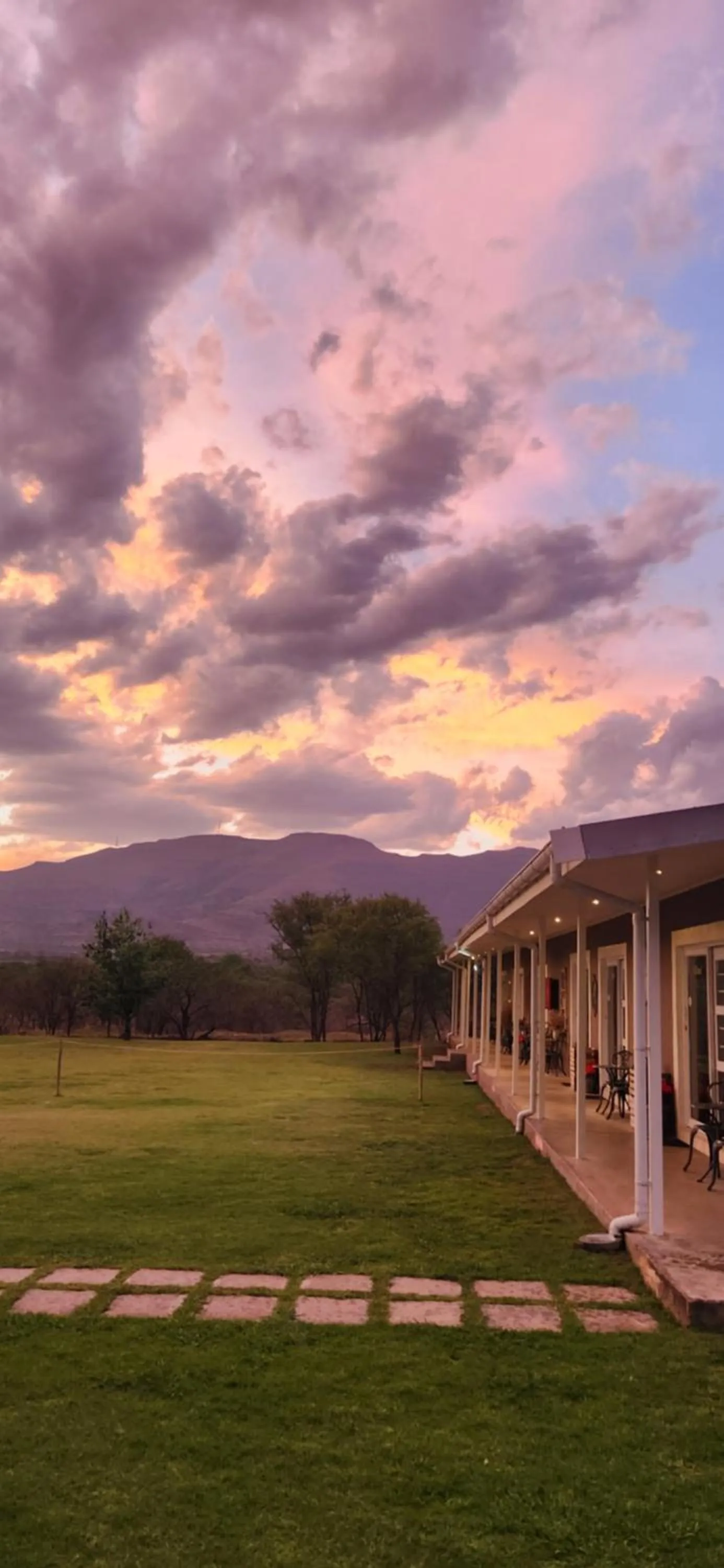 a Dam's View Accommodation