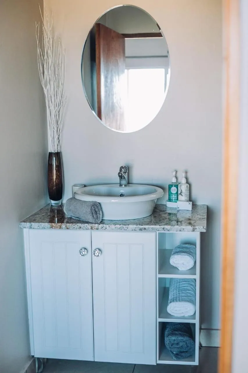 a Dam's View Accommodation