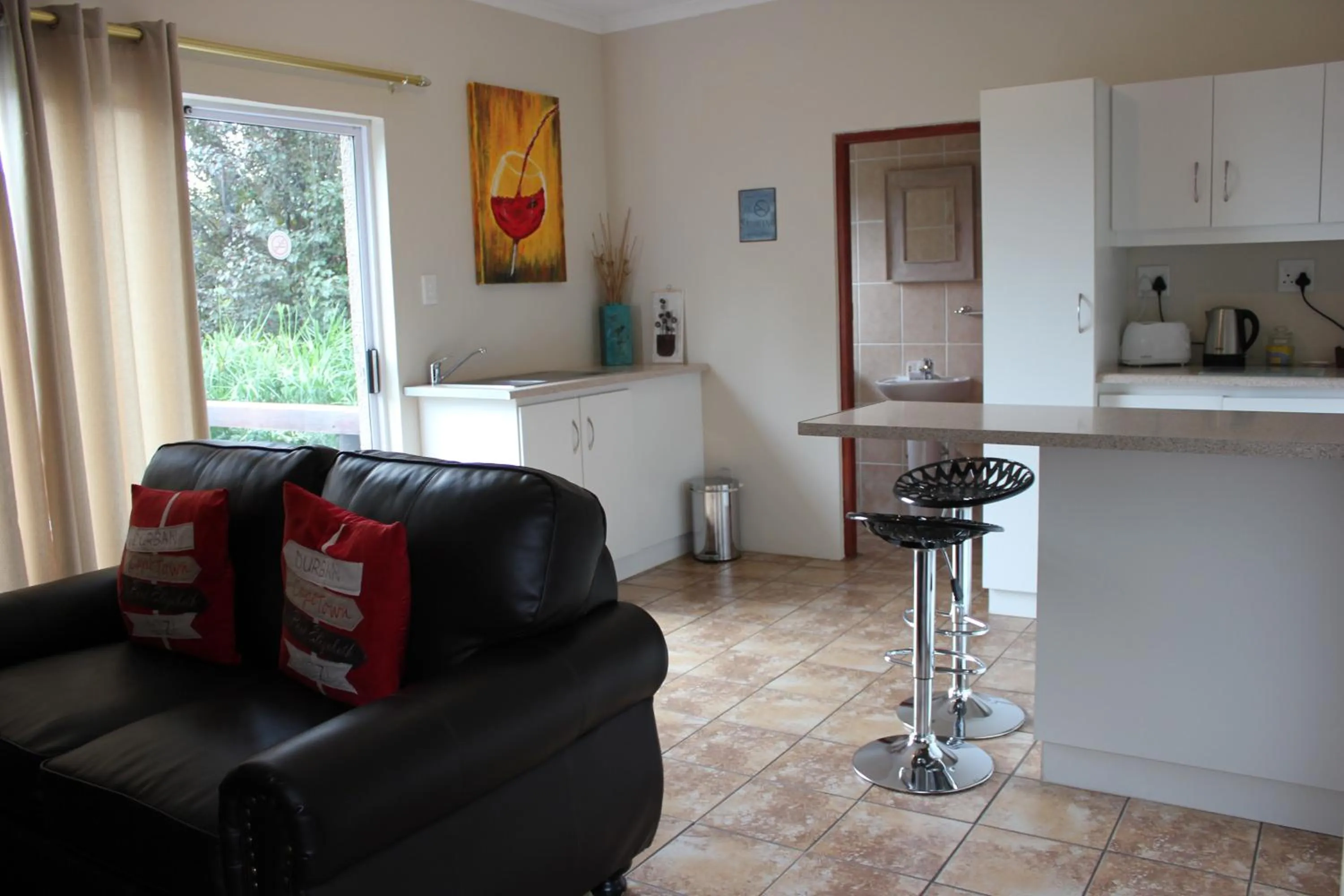 a Dam's View Accommodation