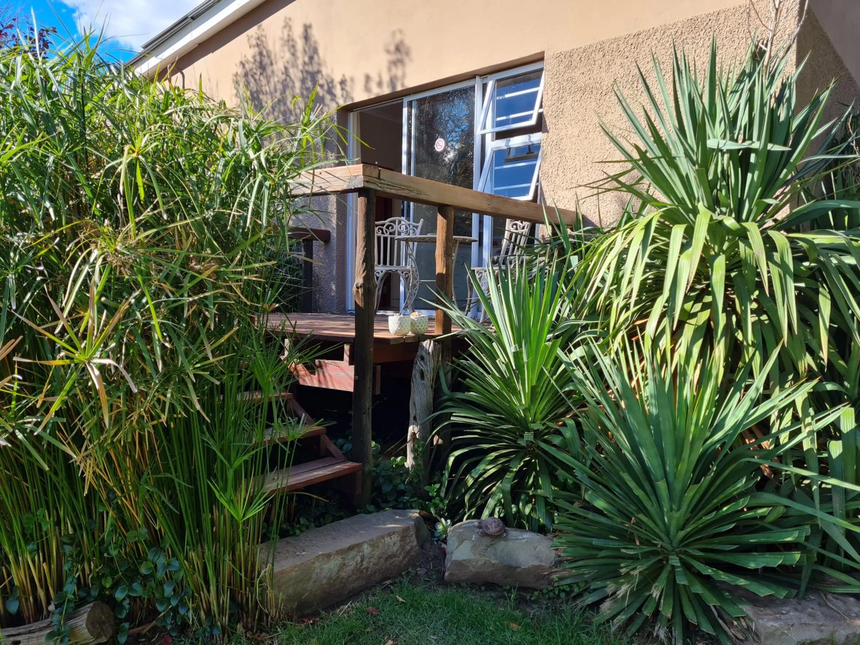 a Dam's View Accommodation