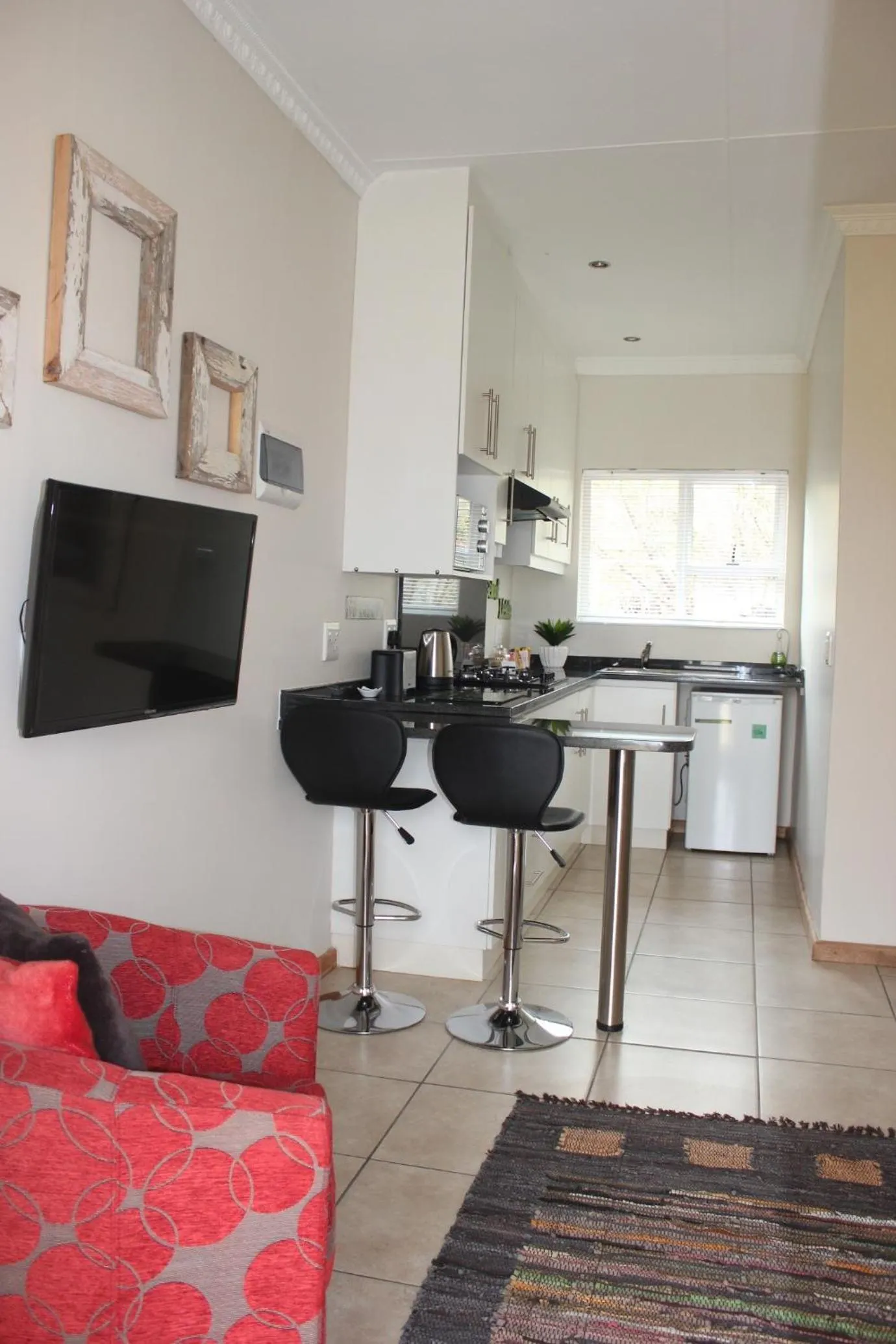 a Dam's View Accommodation