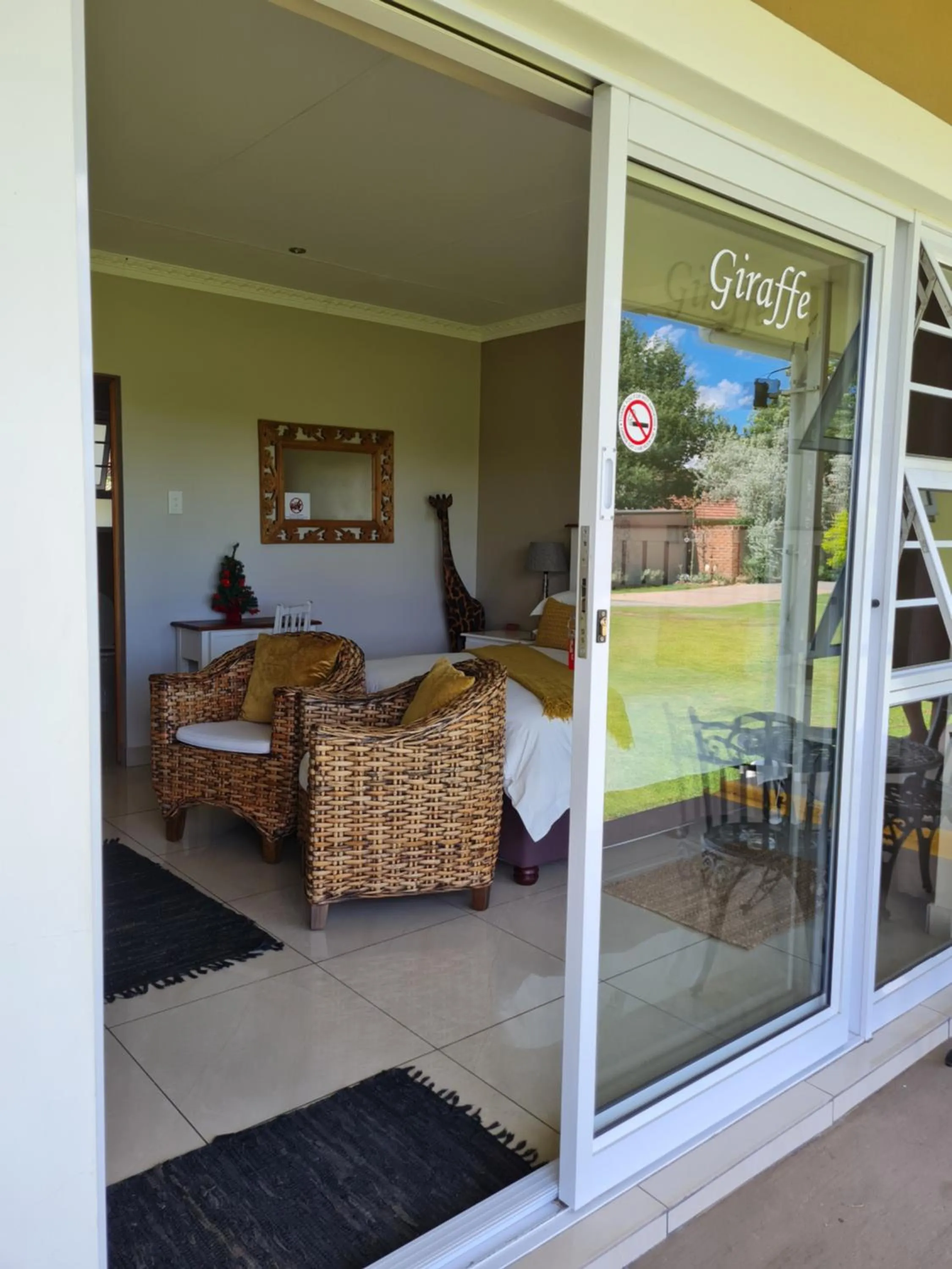 a Dam's View Accommodation