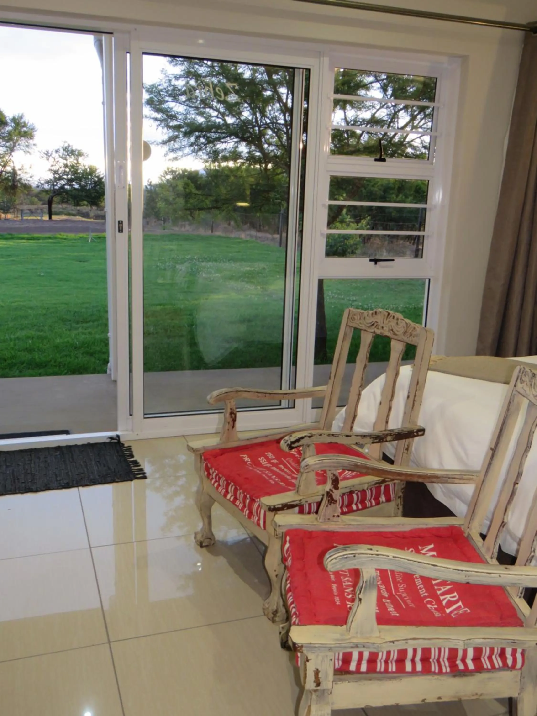 a Dam's View Accommodation