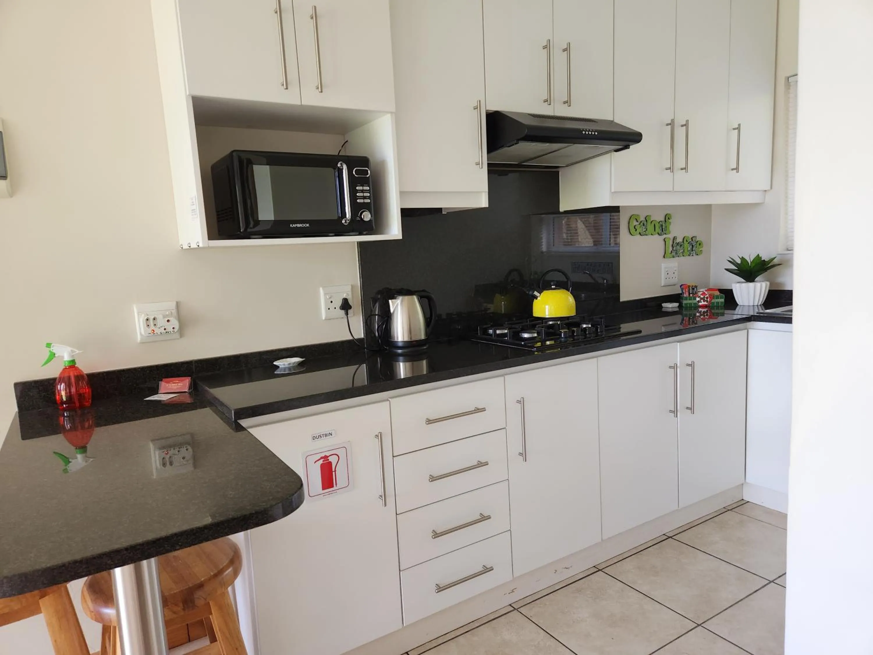 a Dam's View Accommodation