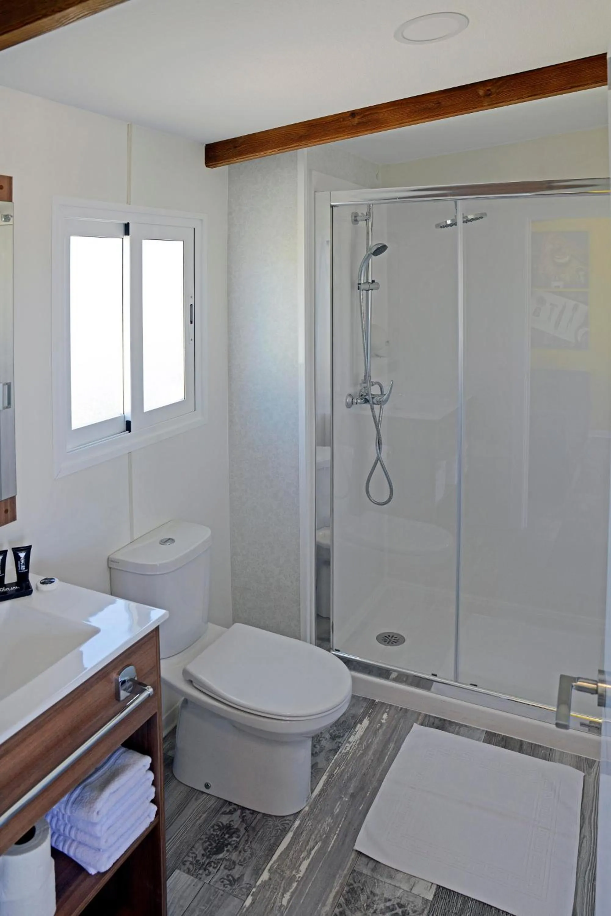 Bathroom in Alannia Costa Blanca