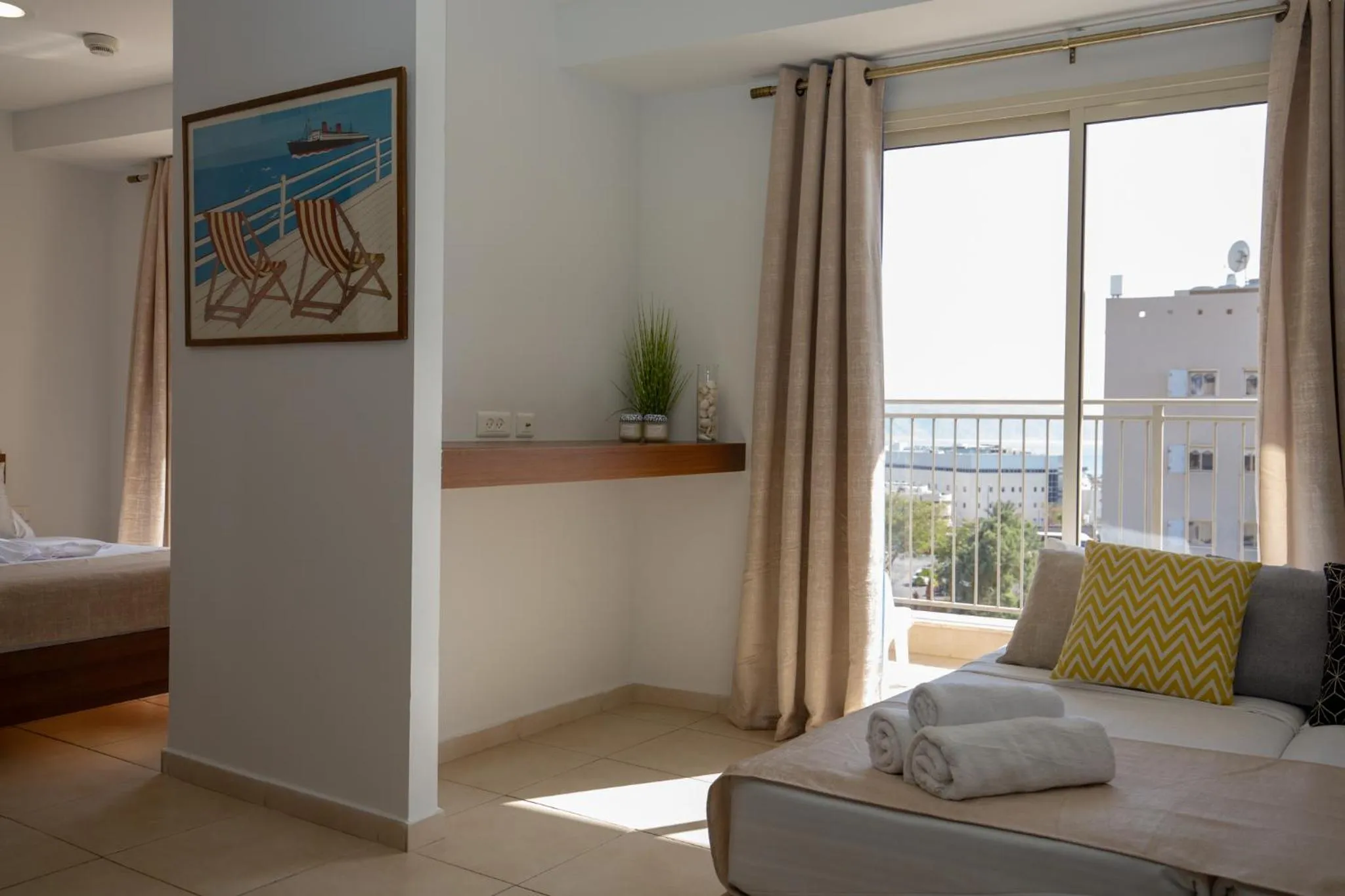 Photo of the whole room, Bed in Motel Aviv