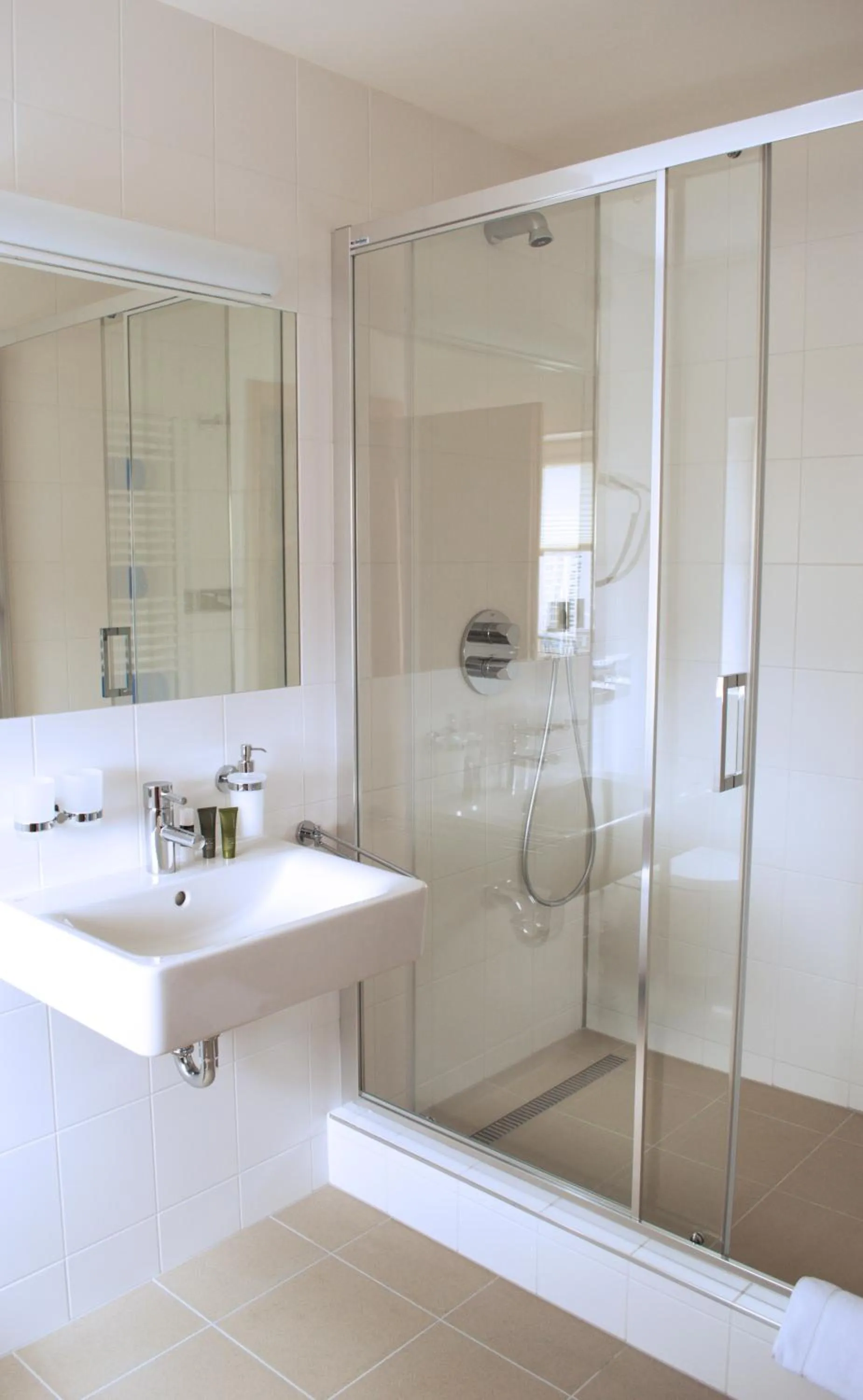 Bathroom in Hotel 99