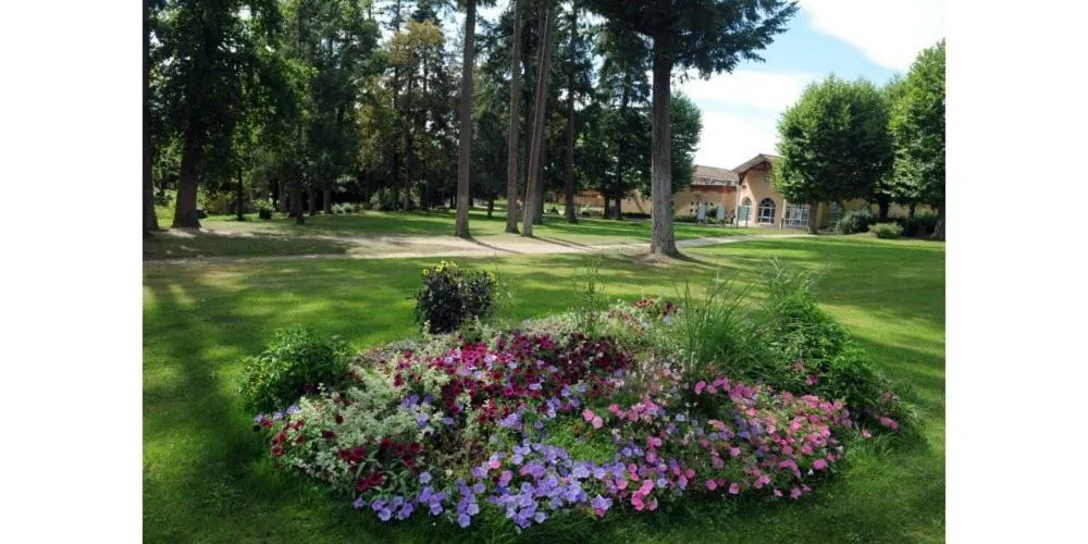 Nearby landmark in HOTEL RESTAURANT CIRIUS