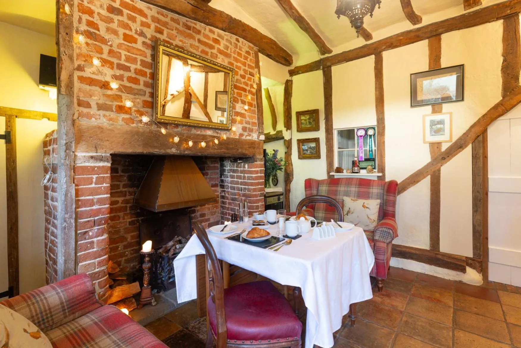 Breakfast in Frogs Hall B&B