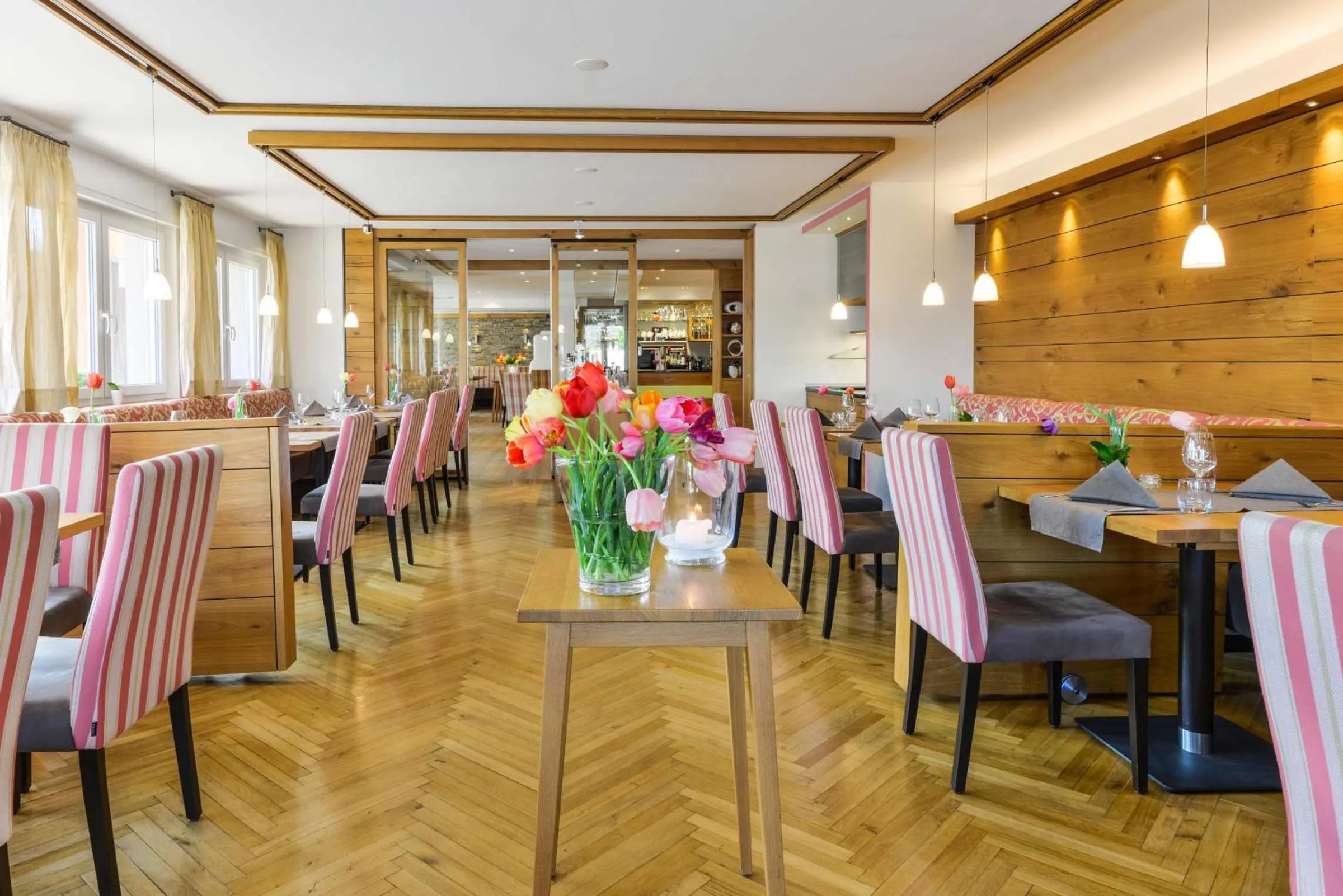 Restaurant/places to eat in Jauch's Löwen Hotel-Restaurant