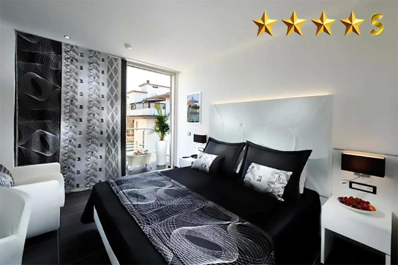 Shower in Hotel Rossini 4S