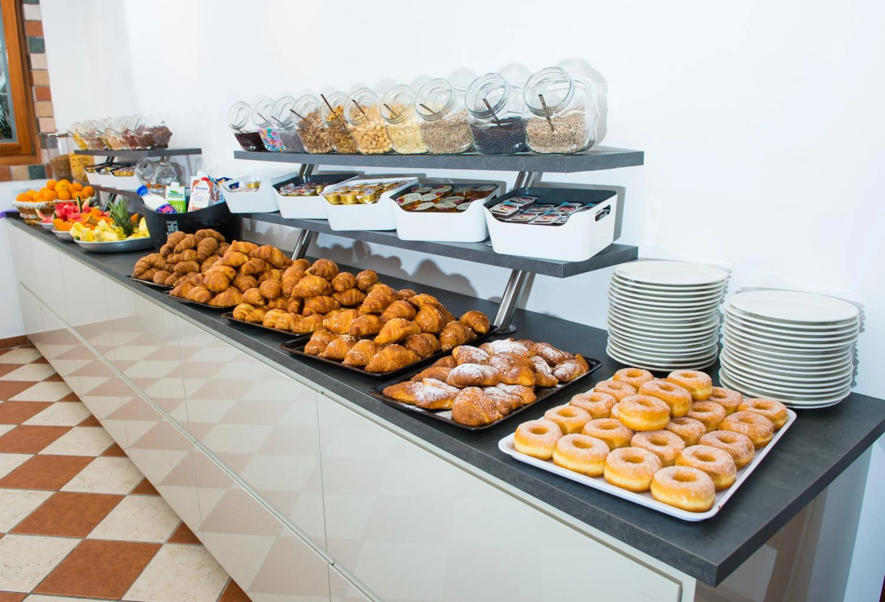 Breakfast in Hotel Rossini 4S