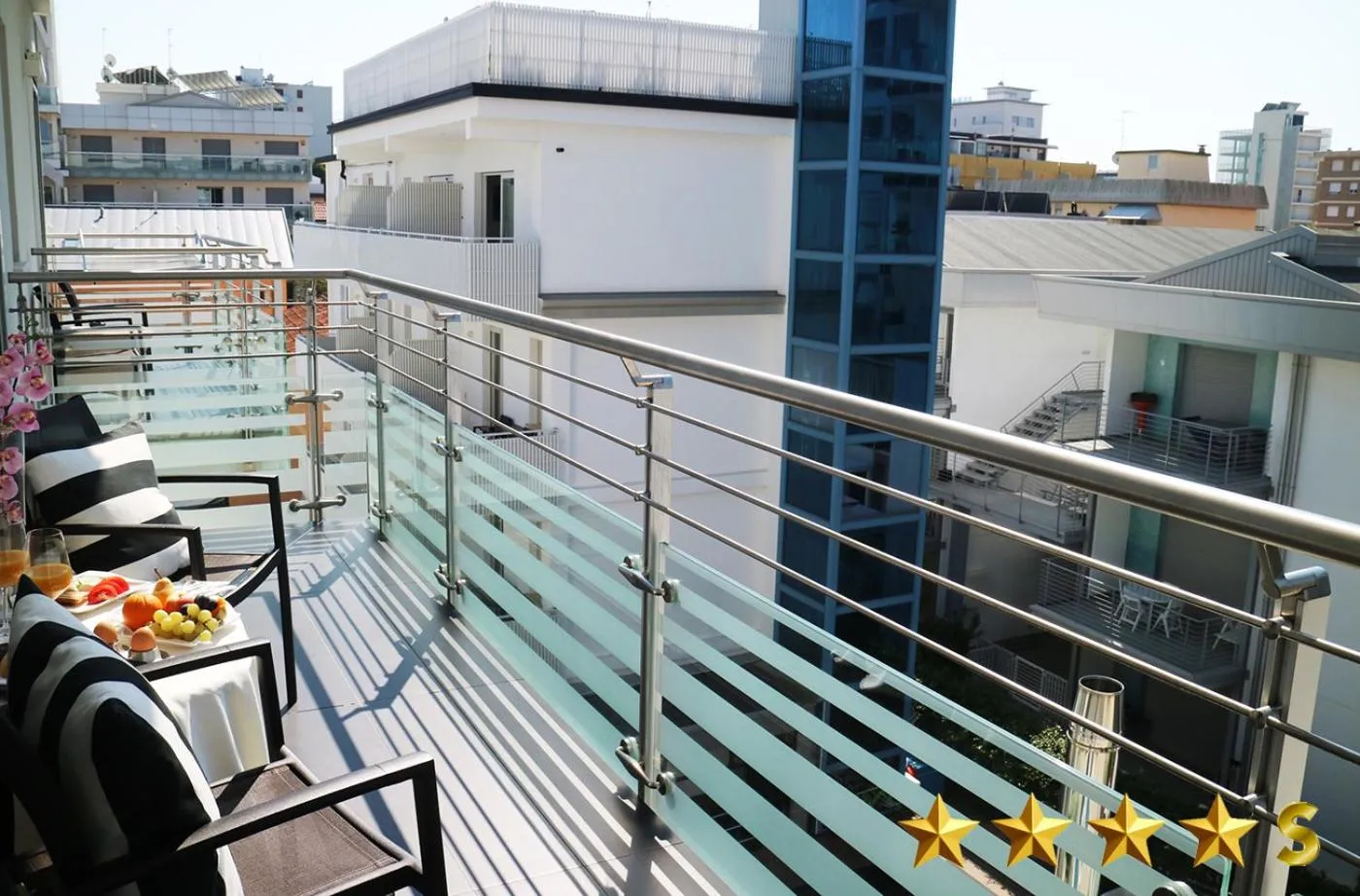 Balcony/Terrace in Hotel Rossini 4S