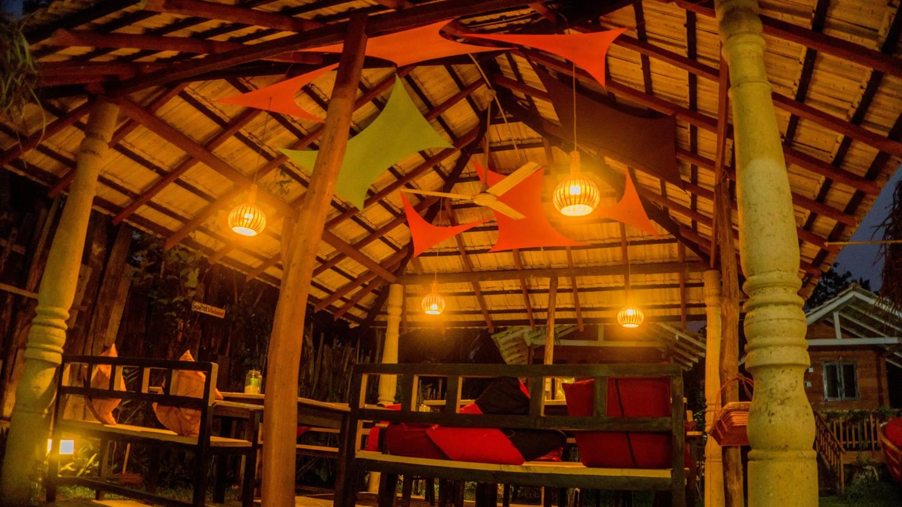 Restaurant/places to eat in Lala's Place