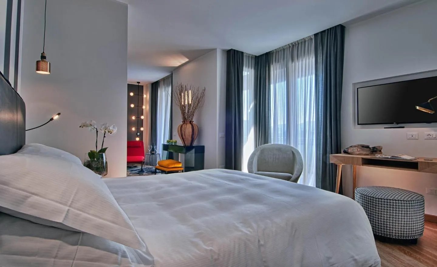 Bed in Esplanade Tergesteo - Luxury Retreat