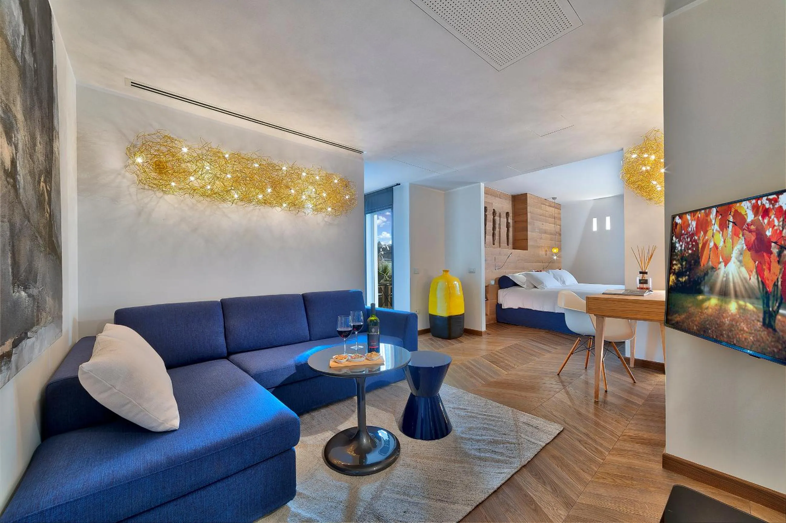 Photo of the whole room, Bed in Esplanade Tergesteo - Luxury Retreat