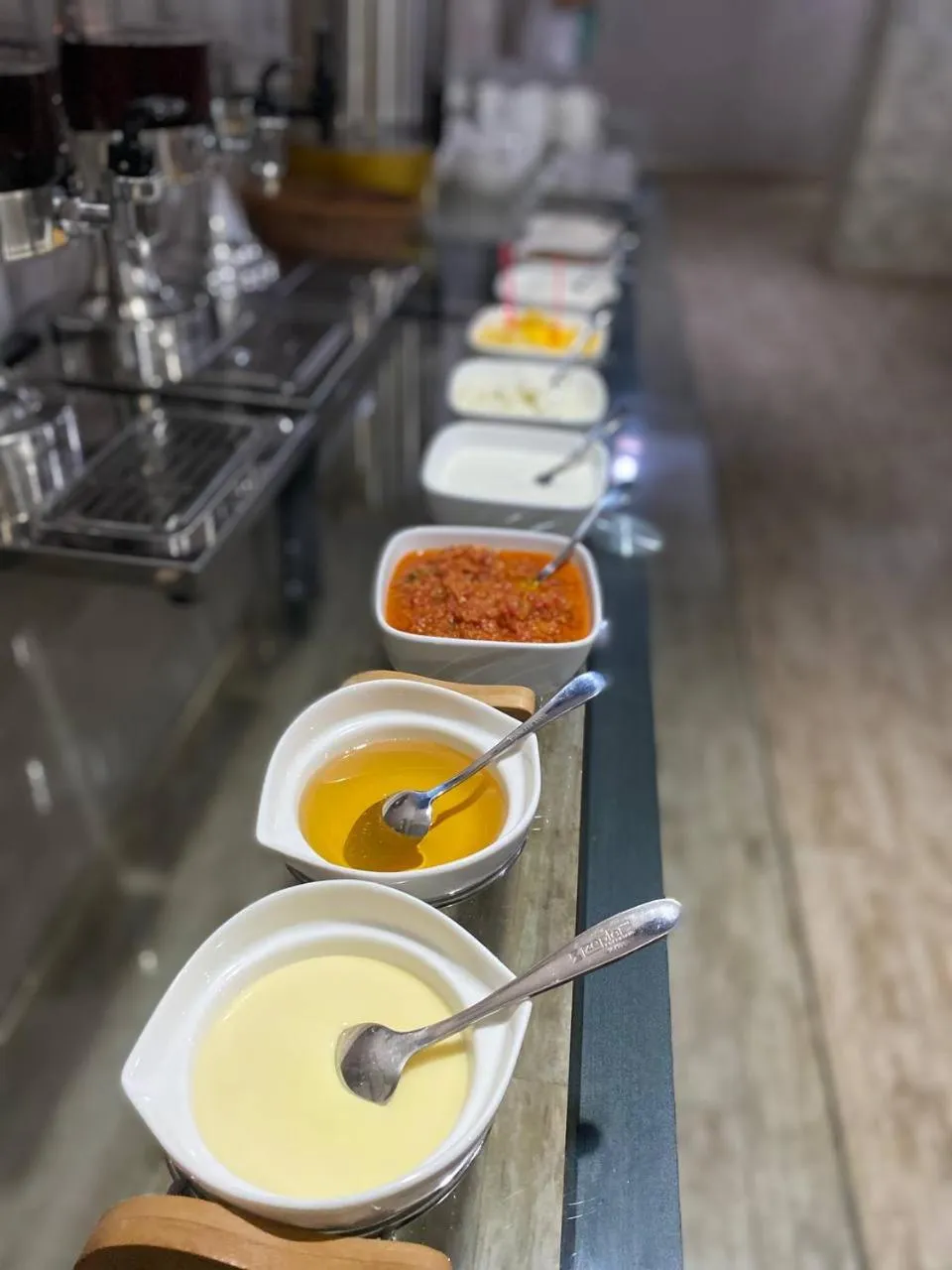 Restaurant/places to eat in TOURIST INN hotel