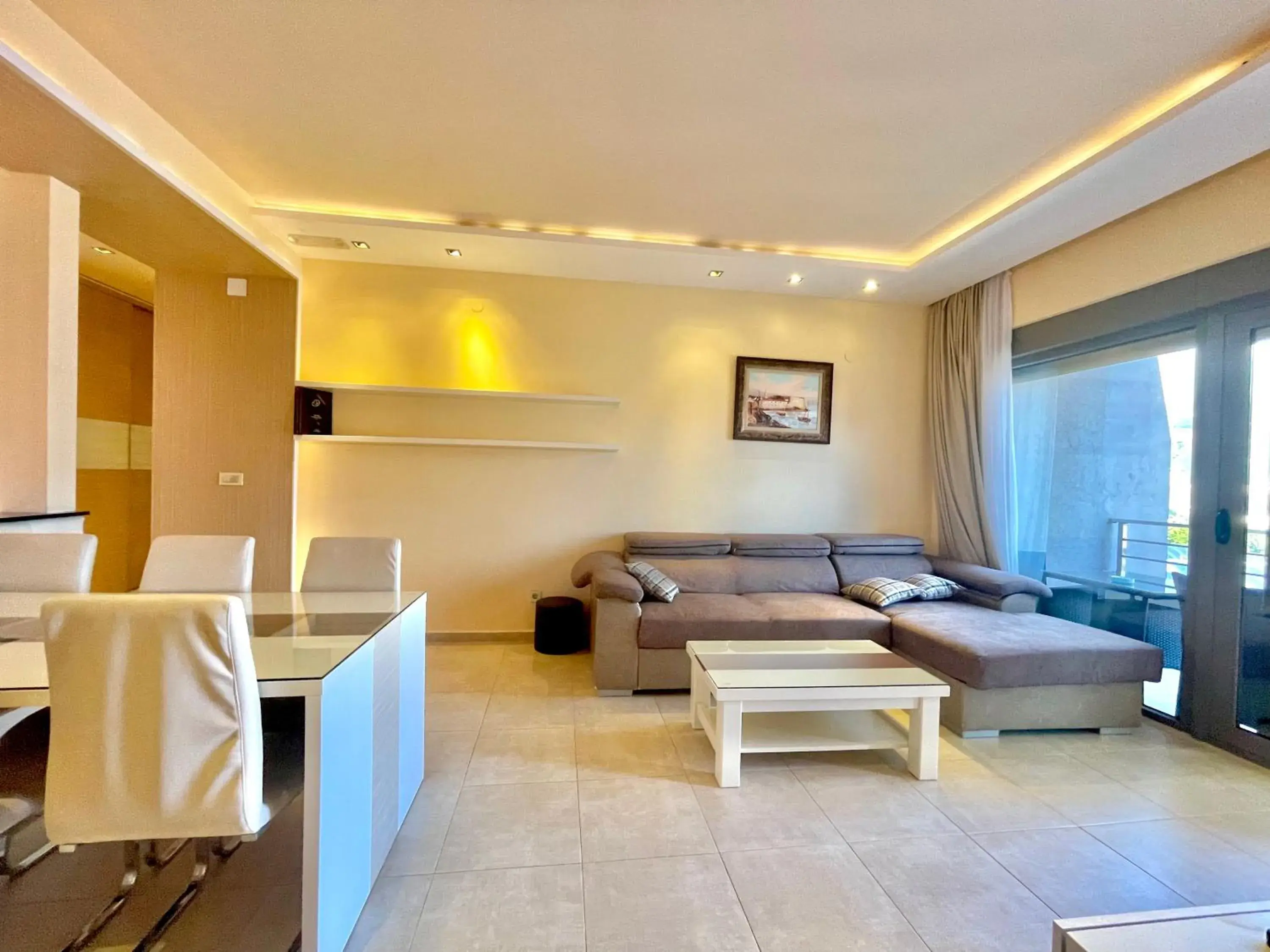 Luxury Two-Bedroom Apartment in Hotel Butua Residence Luxury Two-Bedroom Apartment in Hotel Butua Residence