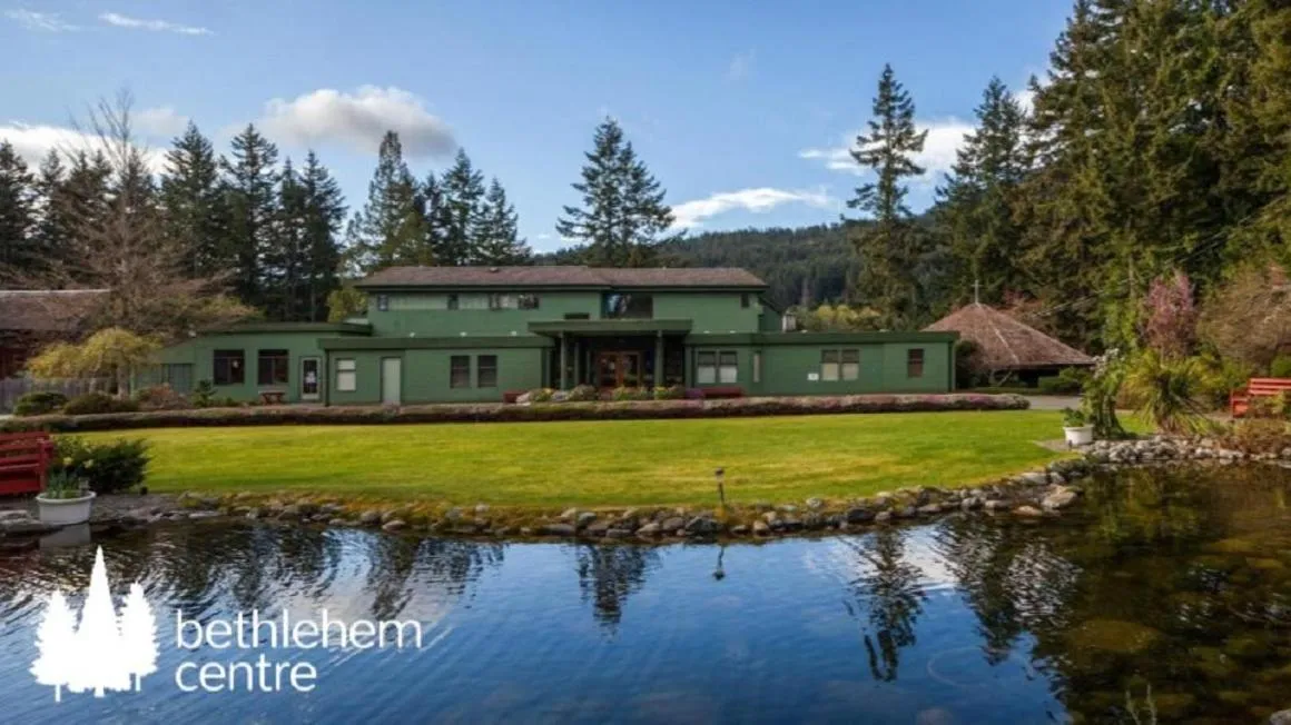 Property building in Bethlehem Centre