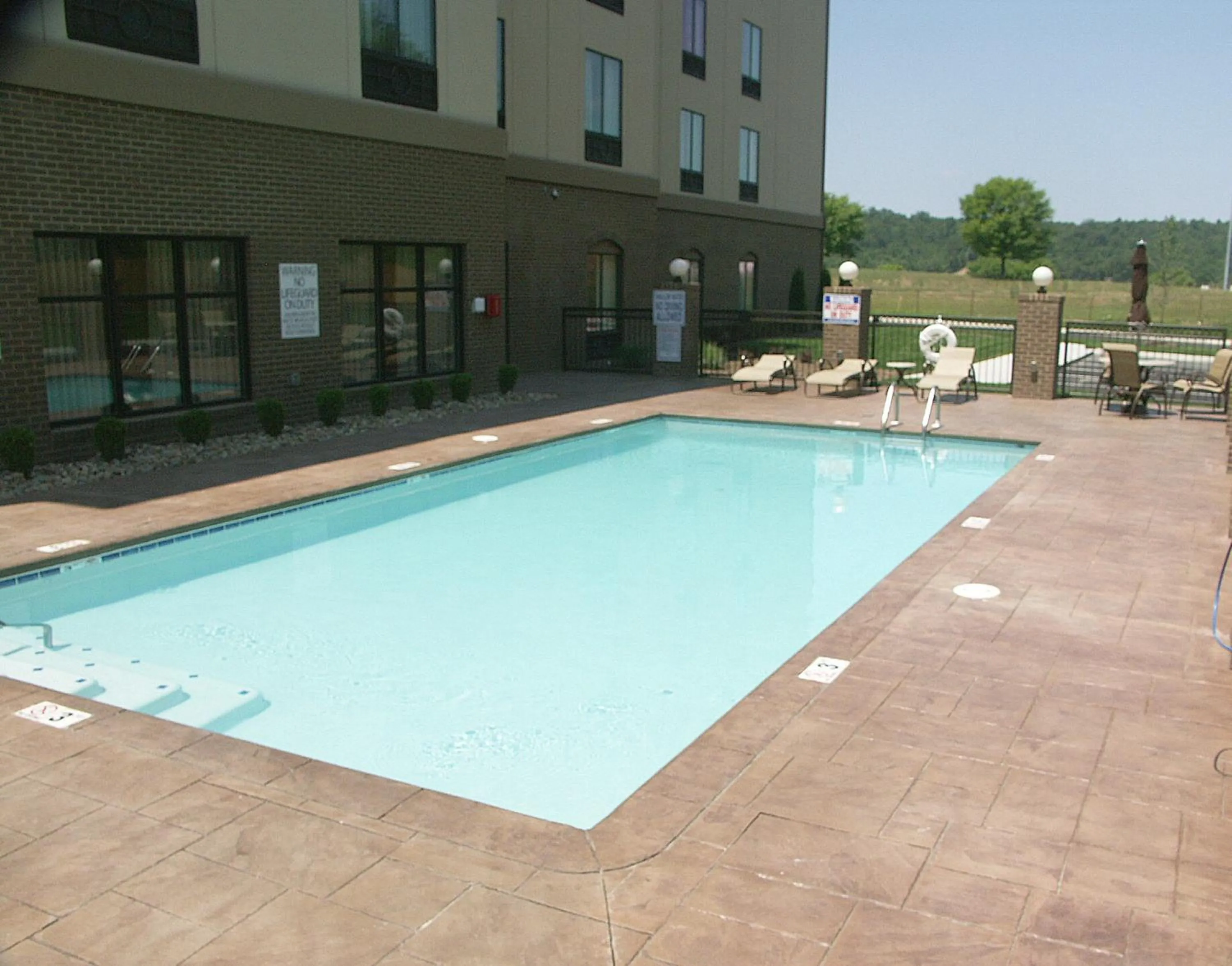 Swimming pool in Holiday Inn Express & Suites - Cleveland Northwest by IHG