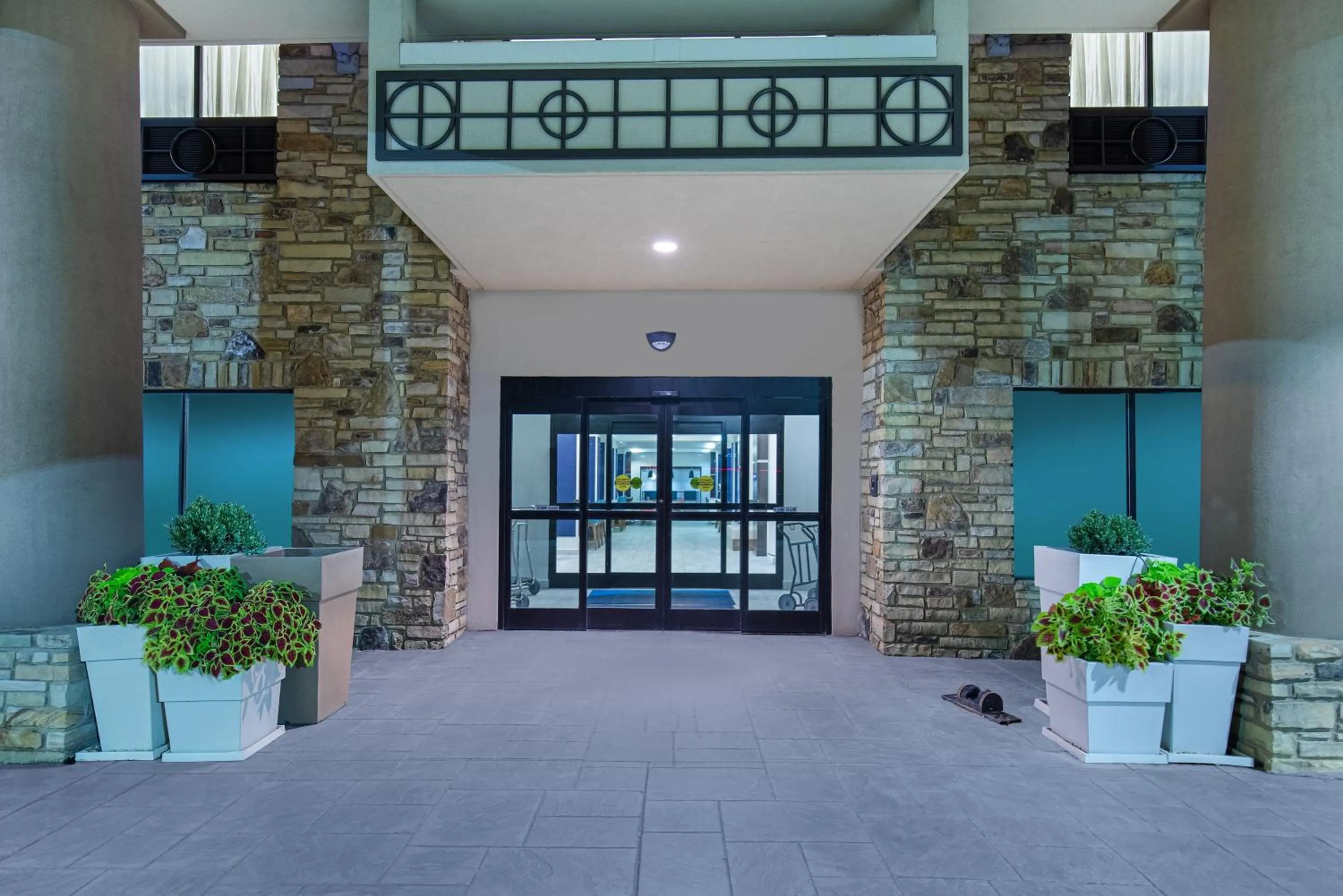 Property building in Holiday Inn Express & Suites - Cleveland Northwest by IHG