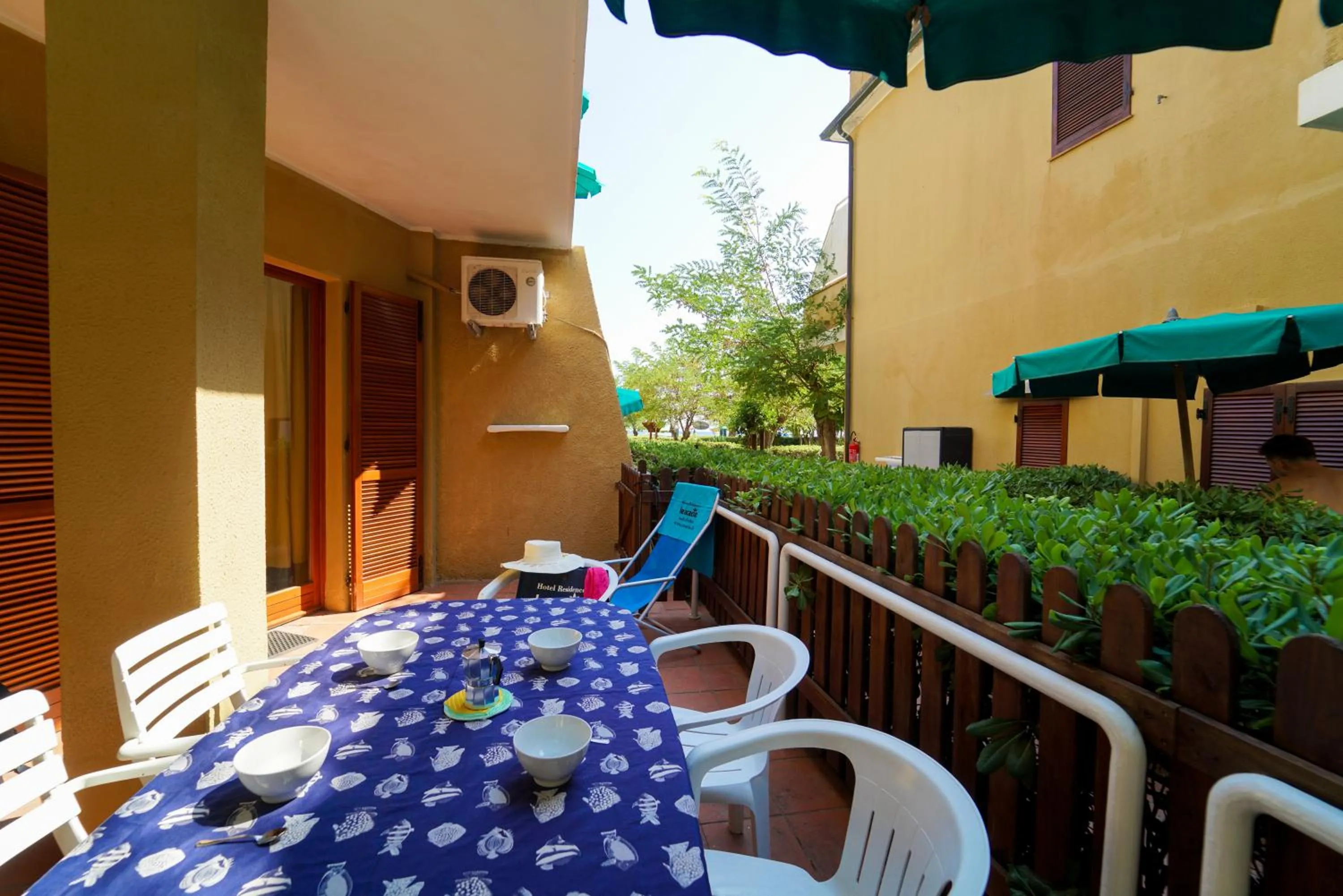 Patio in Residence Le Acacie