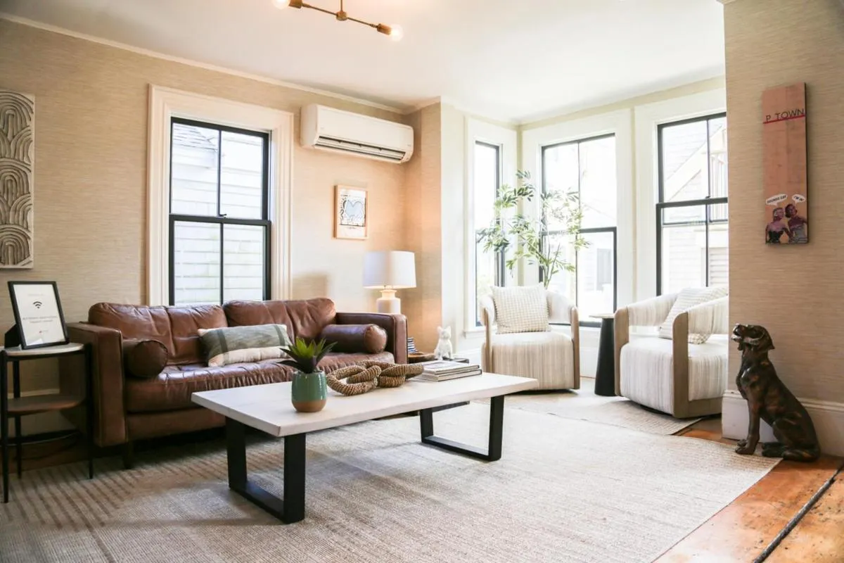 Lobby or reception in Waterford Inn Provincetown