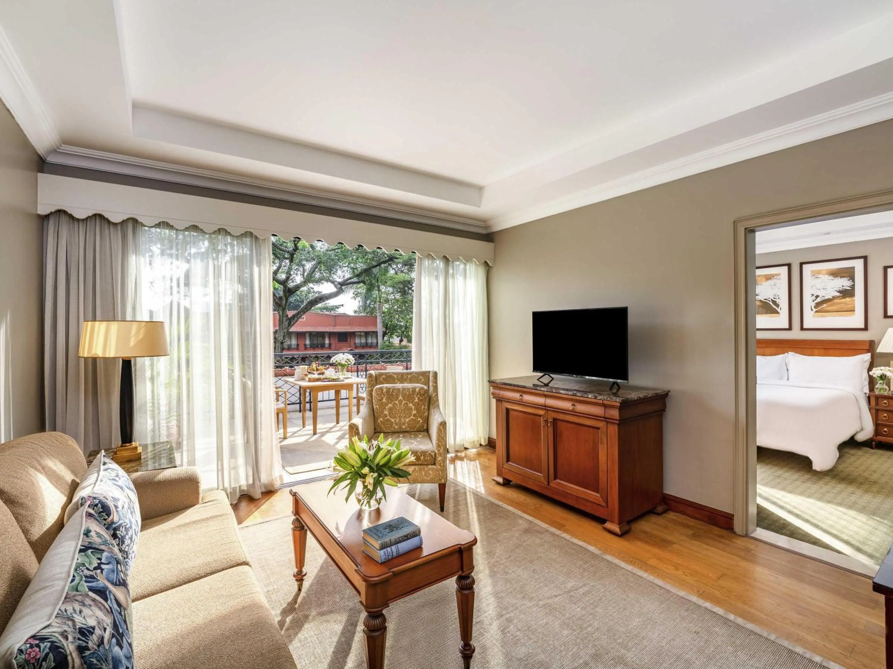 Bedroom, Bed in Fairmont The Norfolk