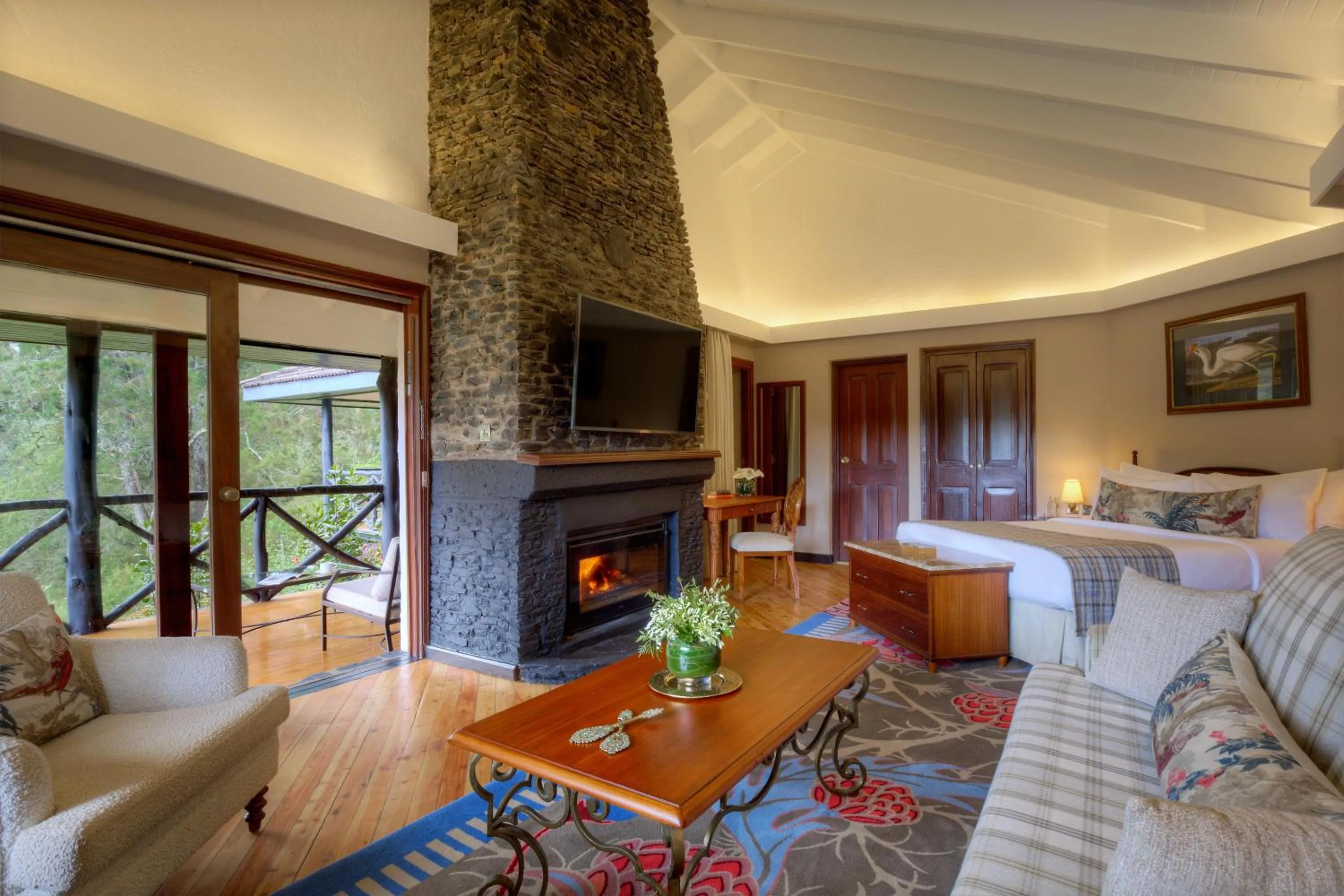 Bed in Fairmont Mount Kenya Safari Club