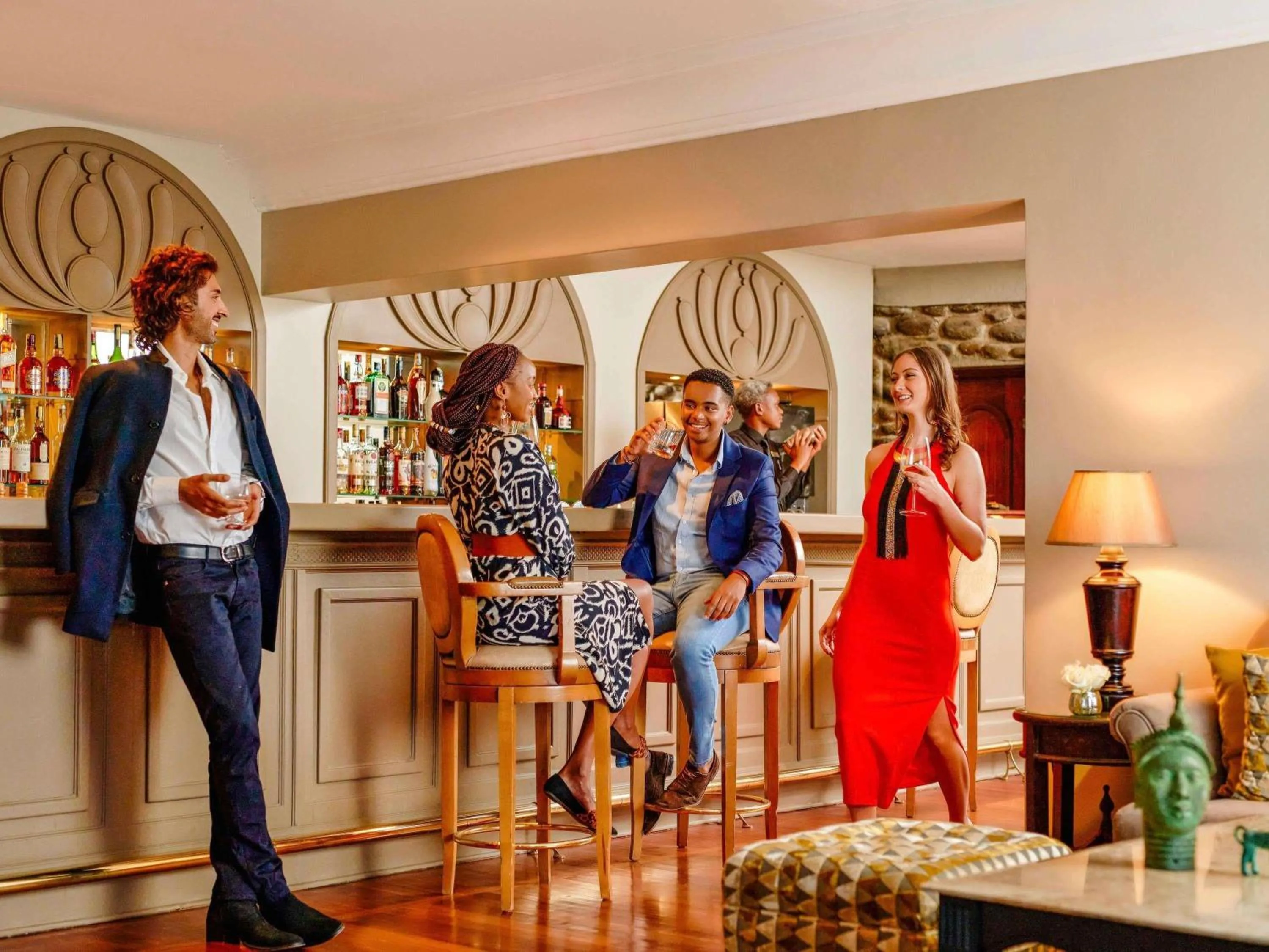 Lounge or bar in Fairmont Mount Kenya Safari Club