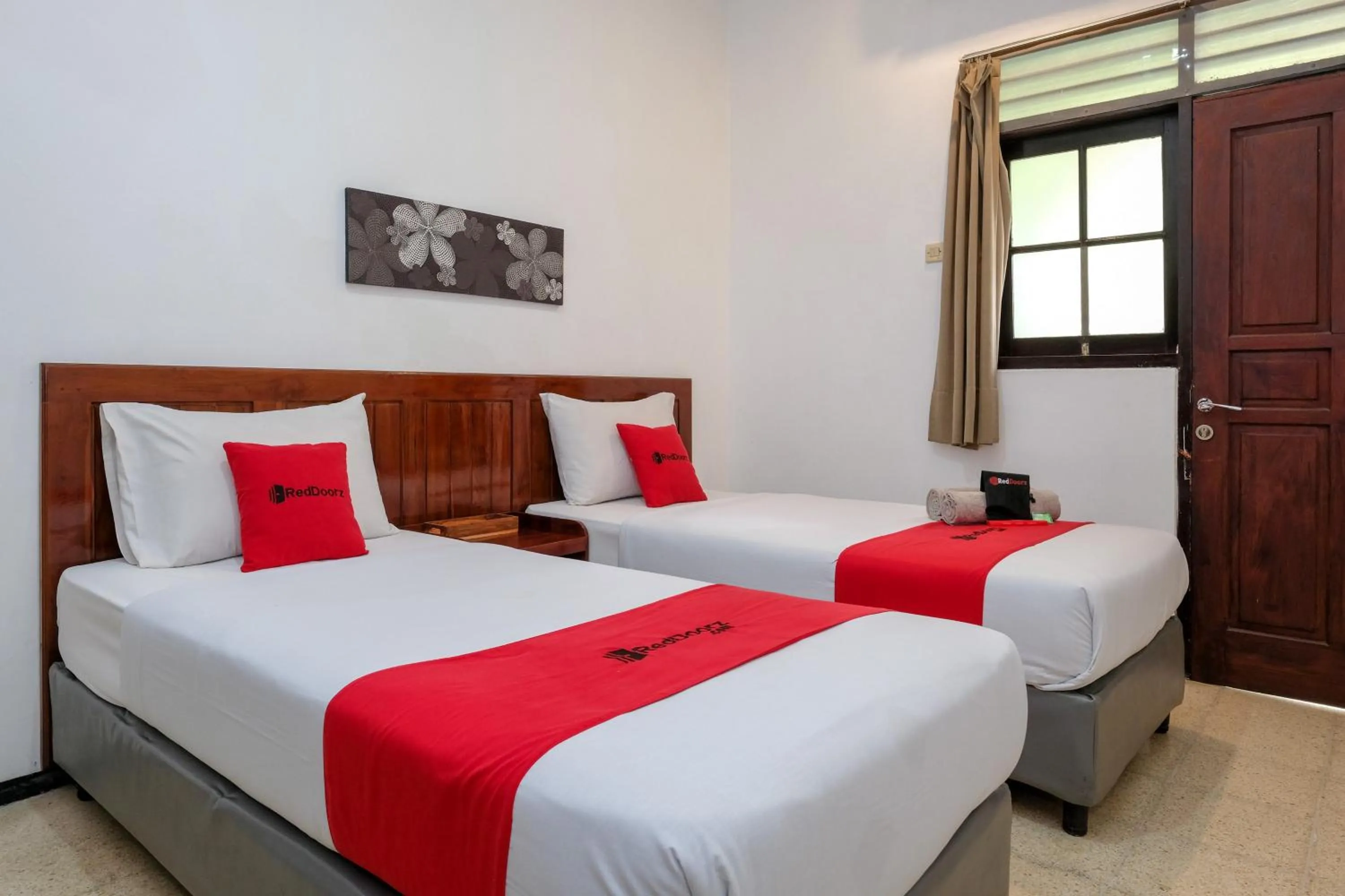 Bedroom, Bed in RedDoorz @ Soekarno Hatta 2