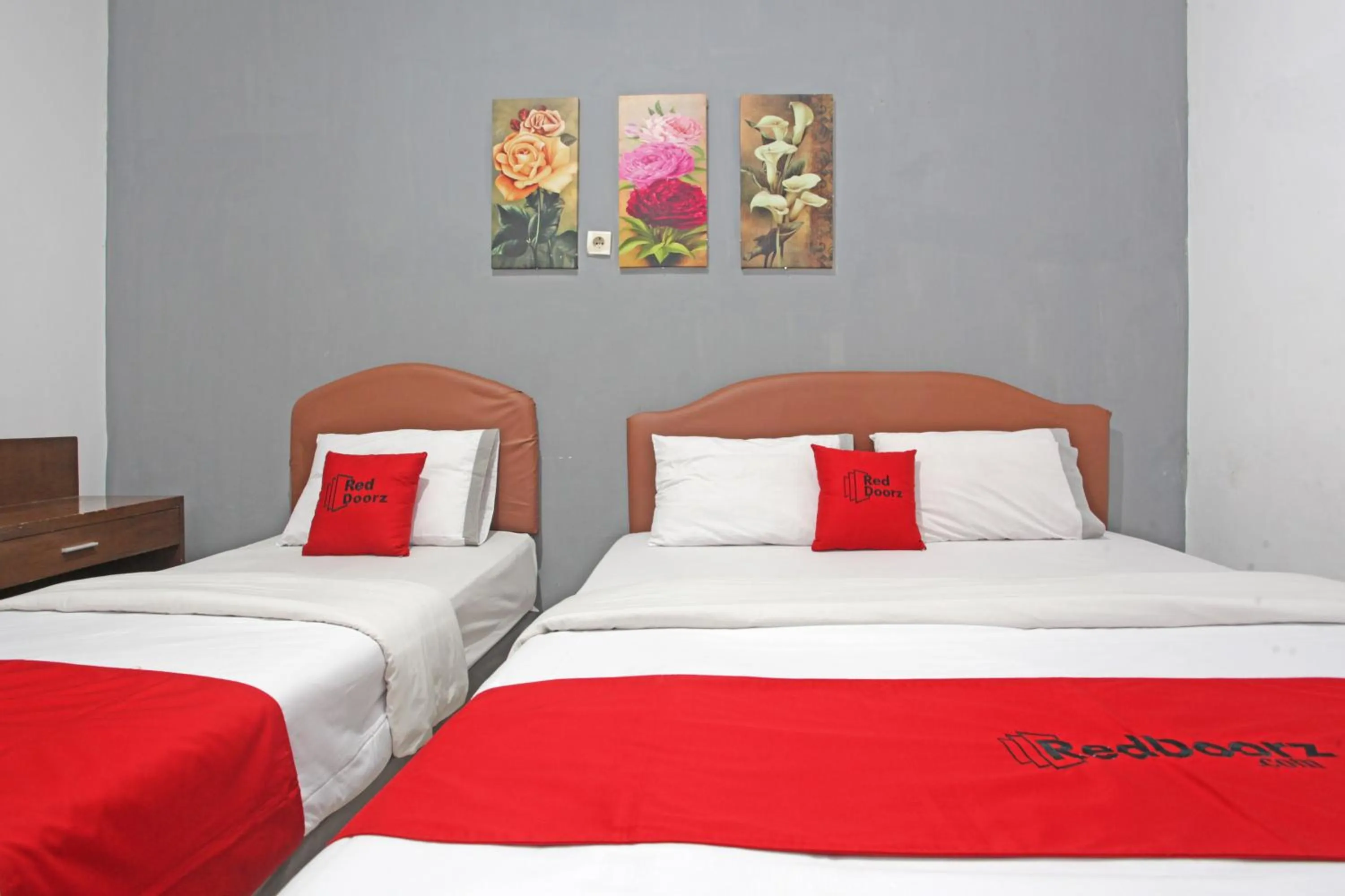 Bedroom, Bed in RedDoorz @ Soekarno Hatta 2