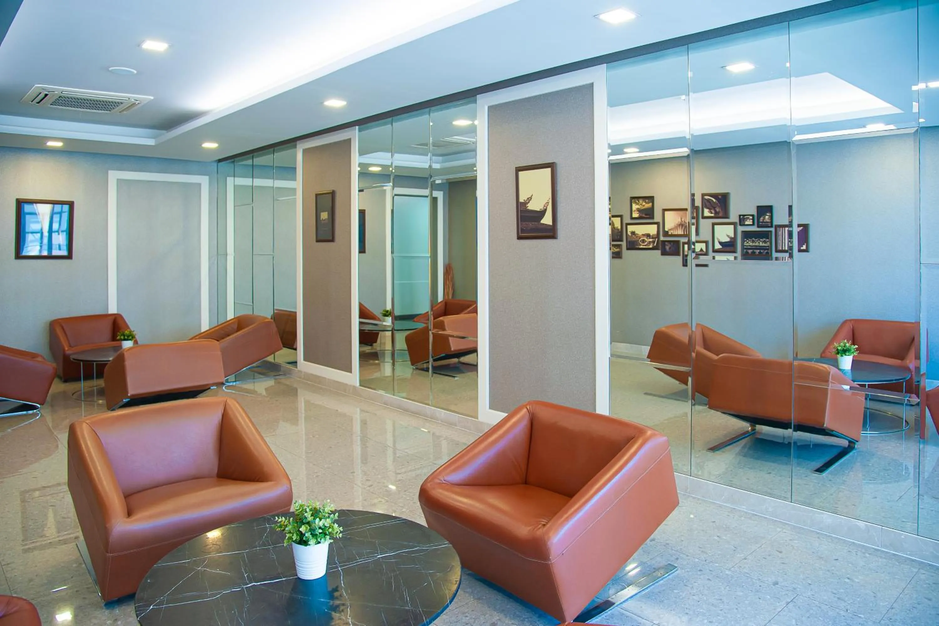 Lobby or reception in O2 Luxury Hotel