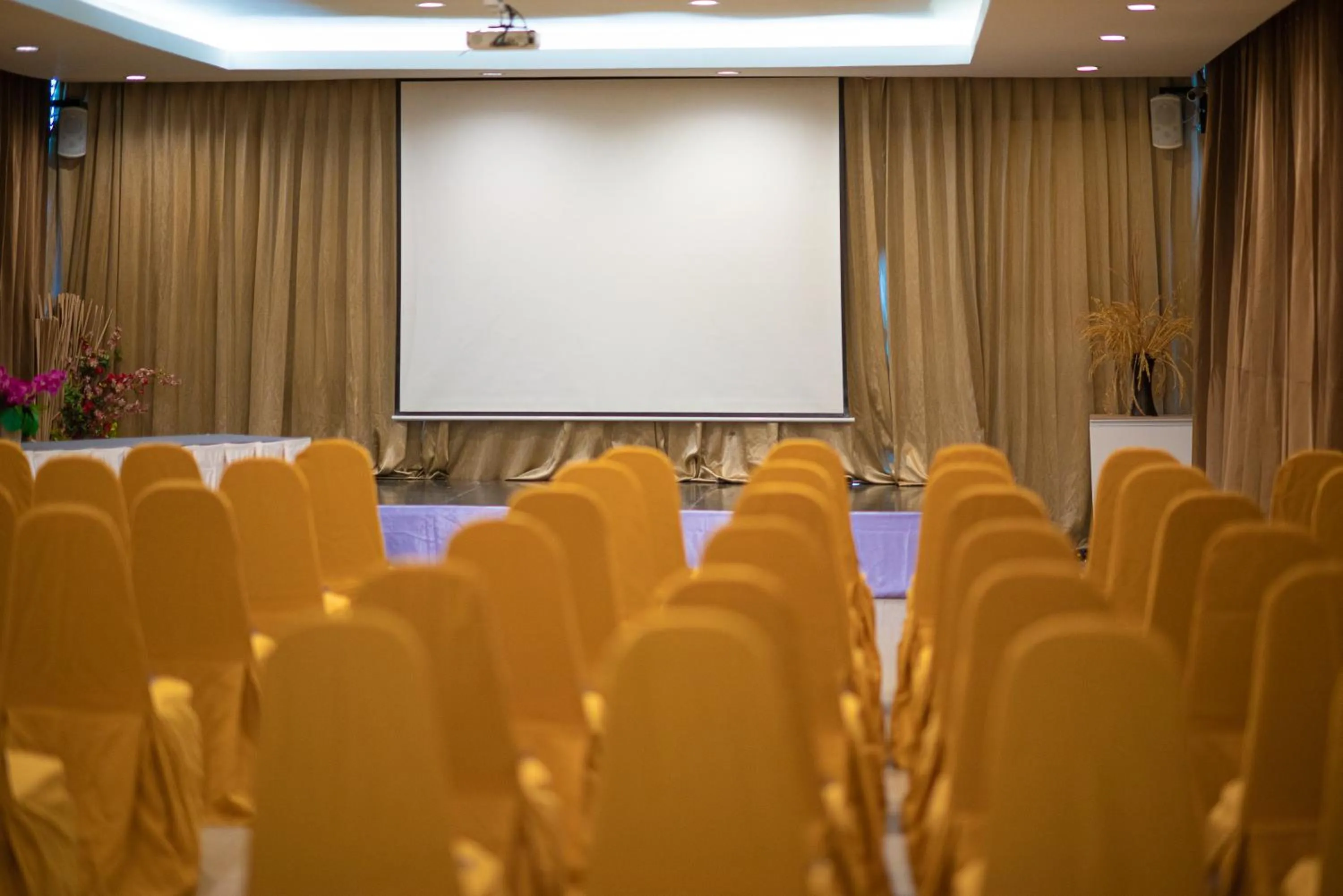 Meeting/conference room in O2 Luxury Hotel