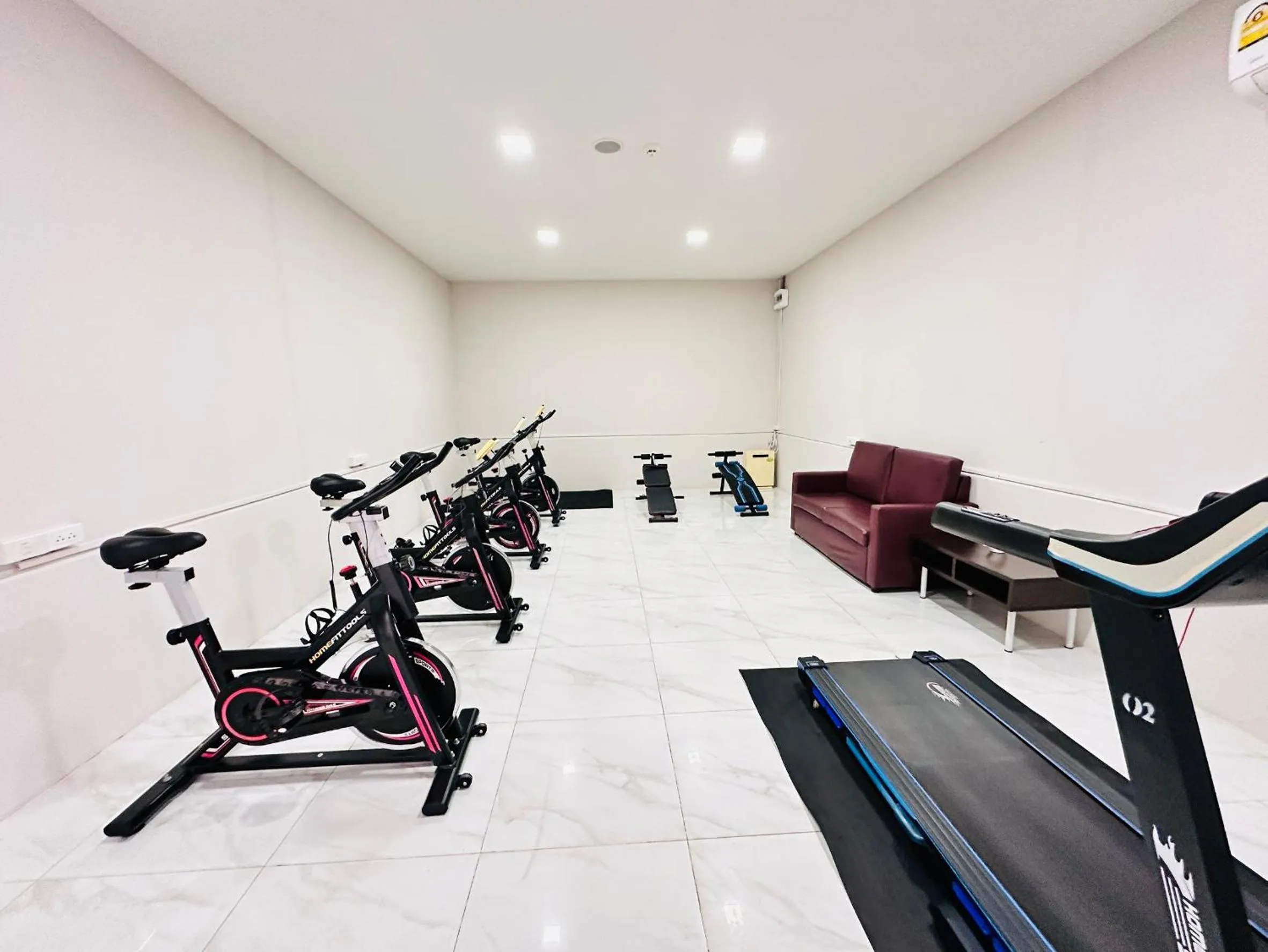 Fitness centre/facilities in O2 Luxury Hotel