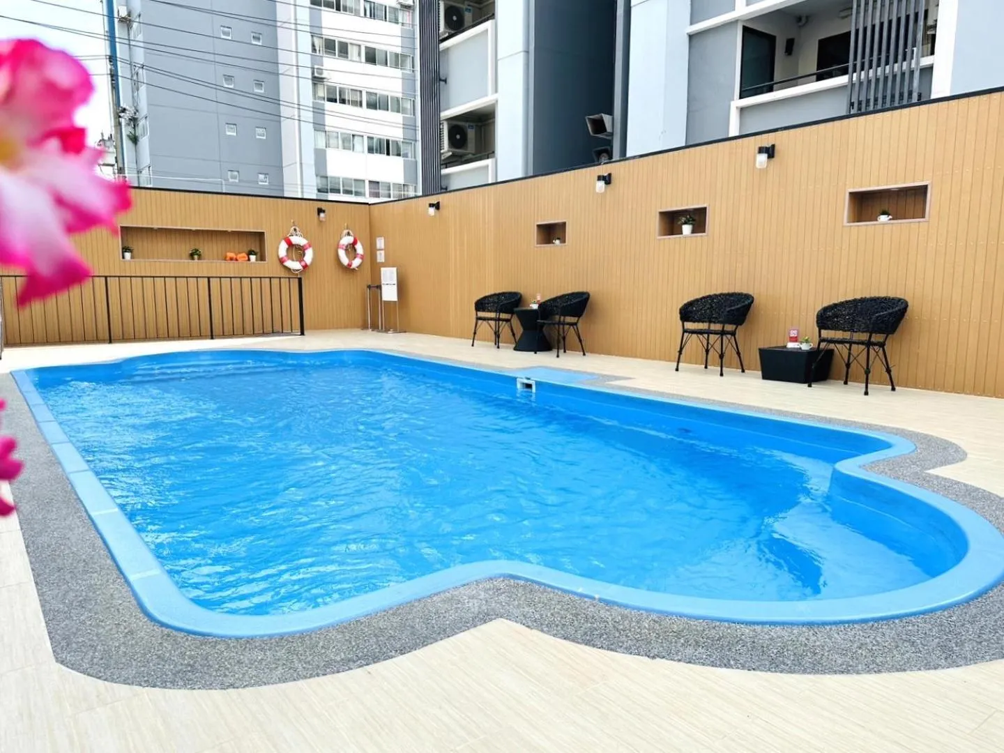 O2 Grand Suvarnabhumi Airport