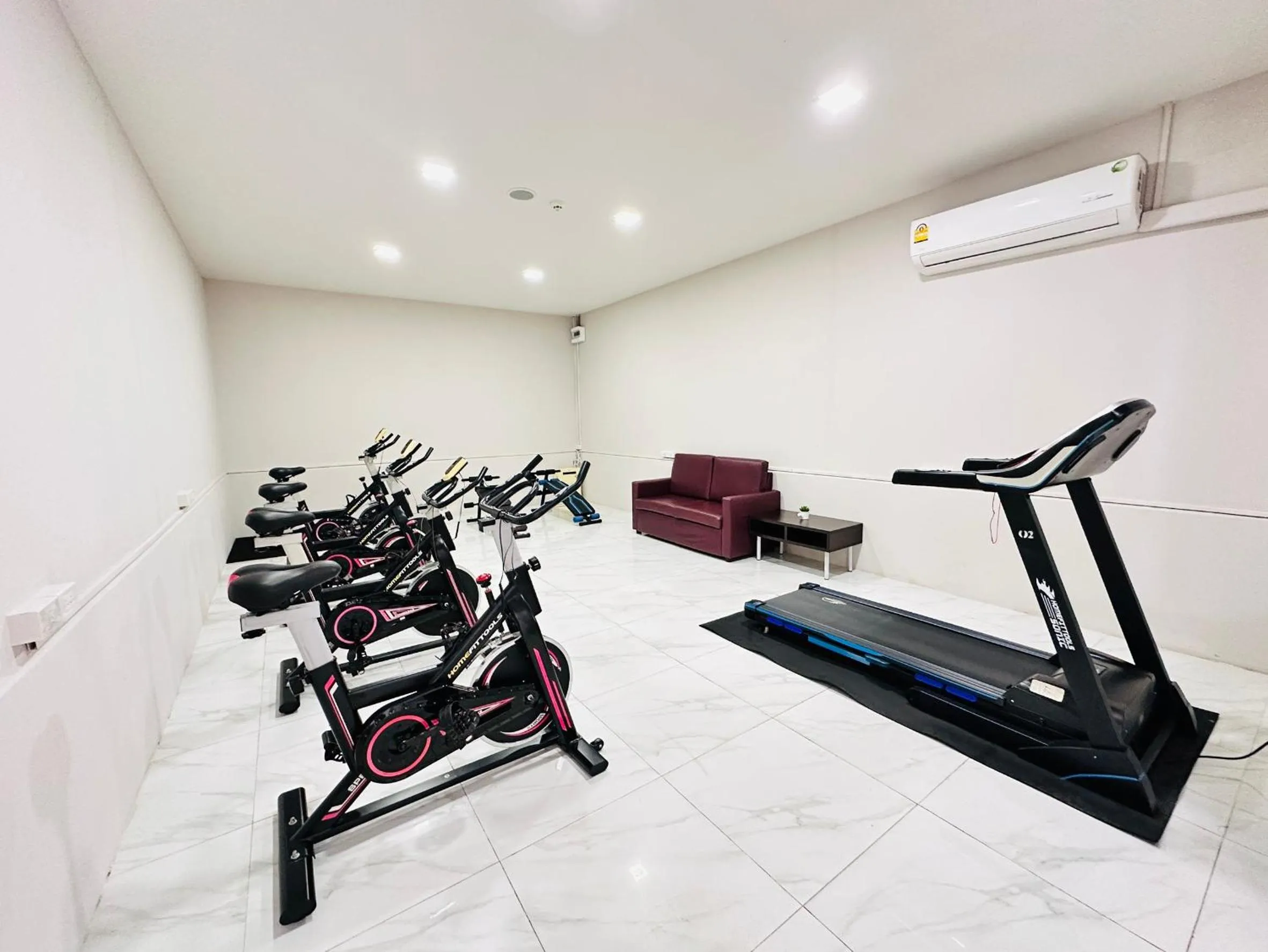 Fitness centre/facilities in O2 Luxury Hotel