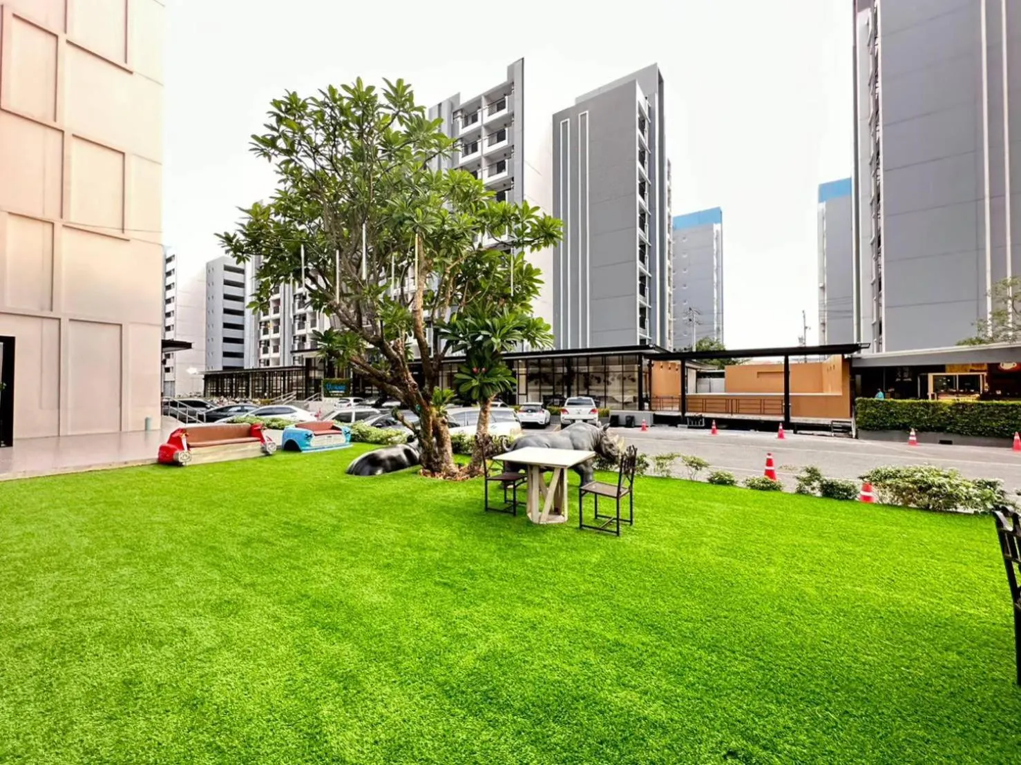 Garden in O2 Luxury Hotel