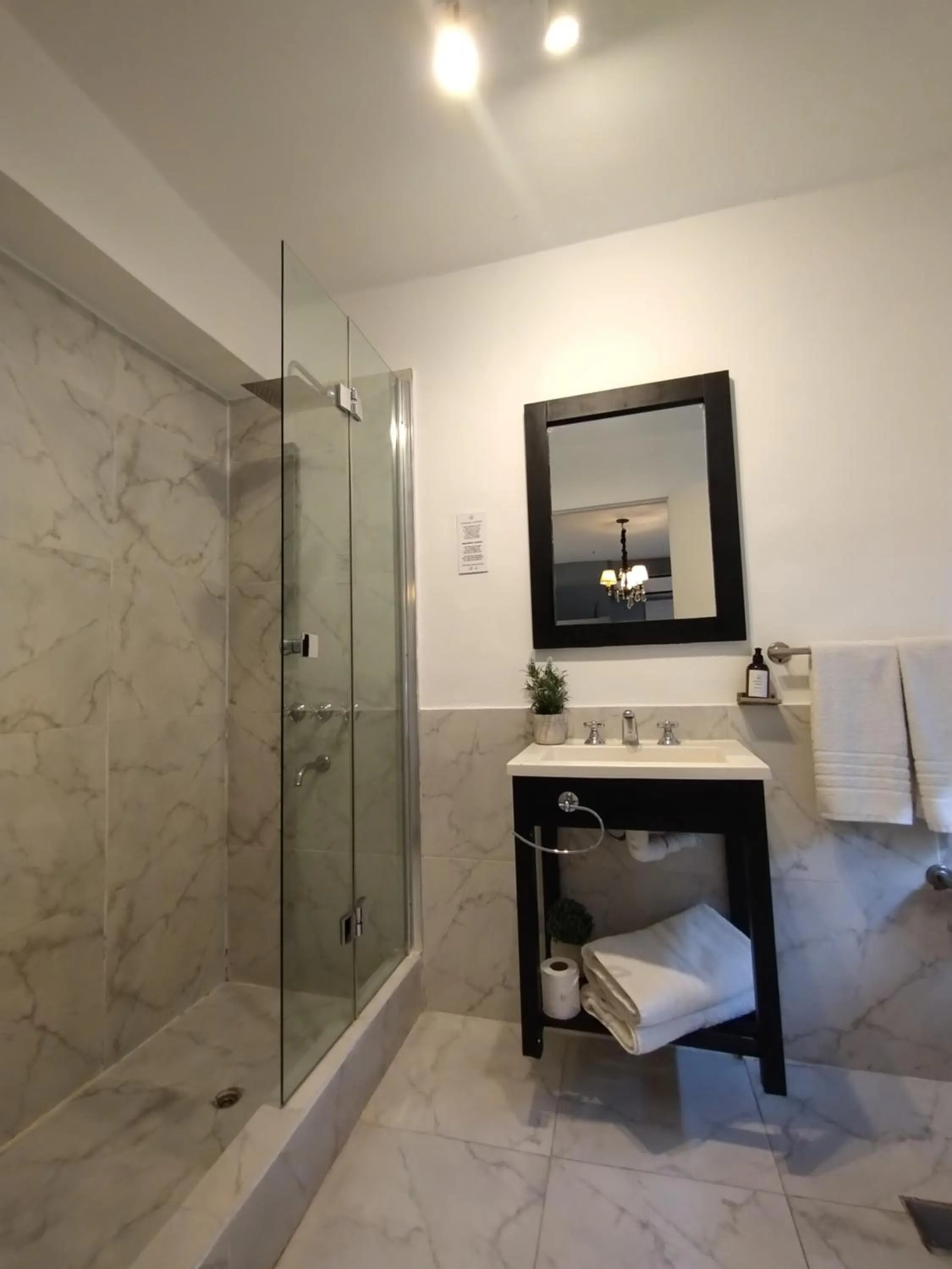 Shower in Maitre Hotel Boutique