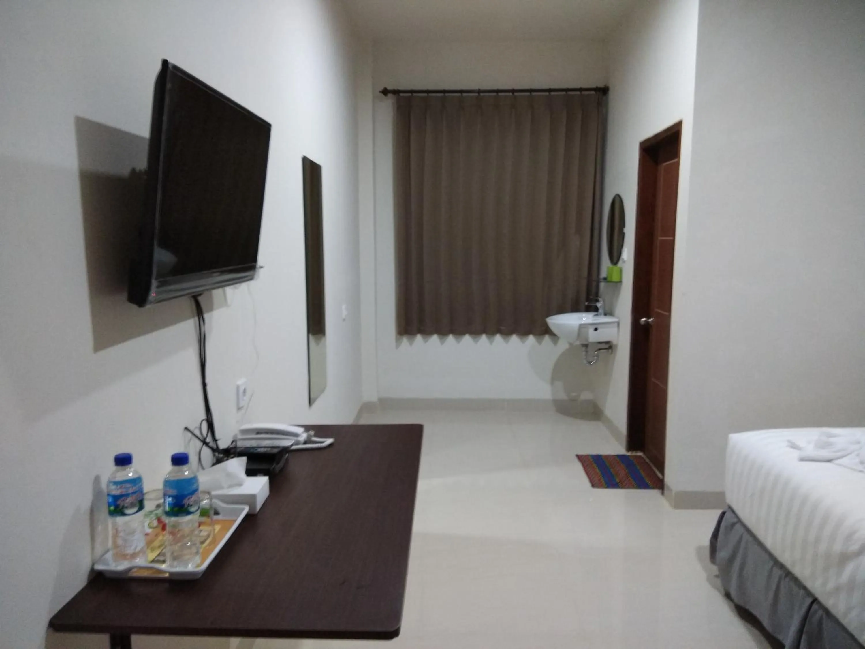 TV and multimedia, Bed in Victory Hotel