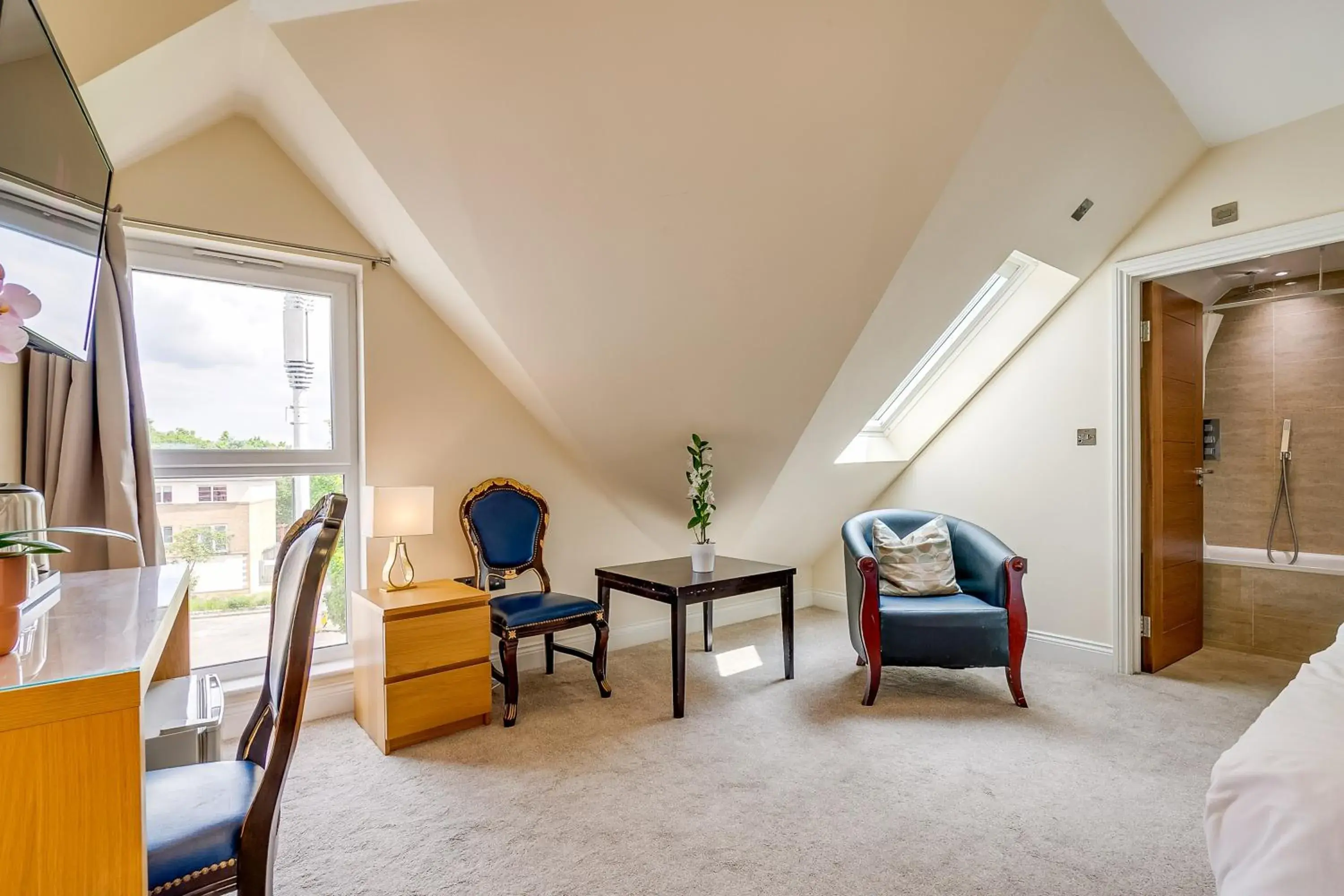 Deluxe Double Room in London Star Hotel Deluxe Double Room in London Star Hotel