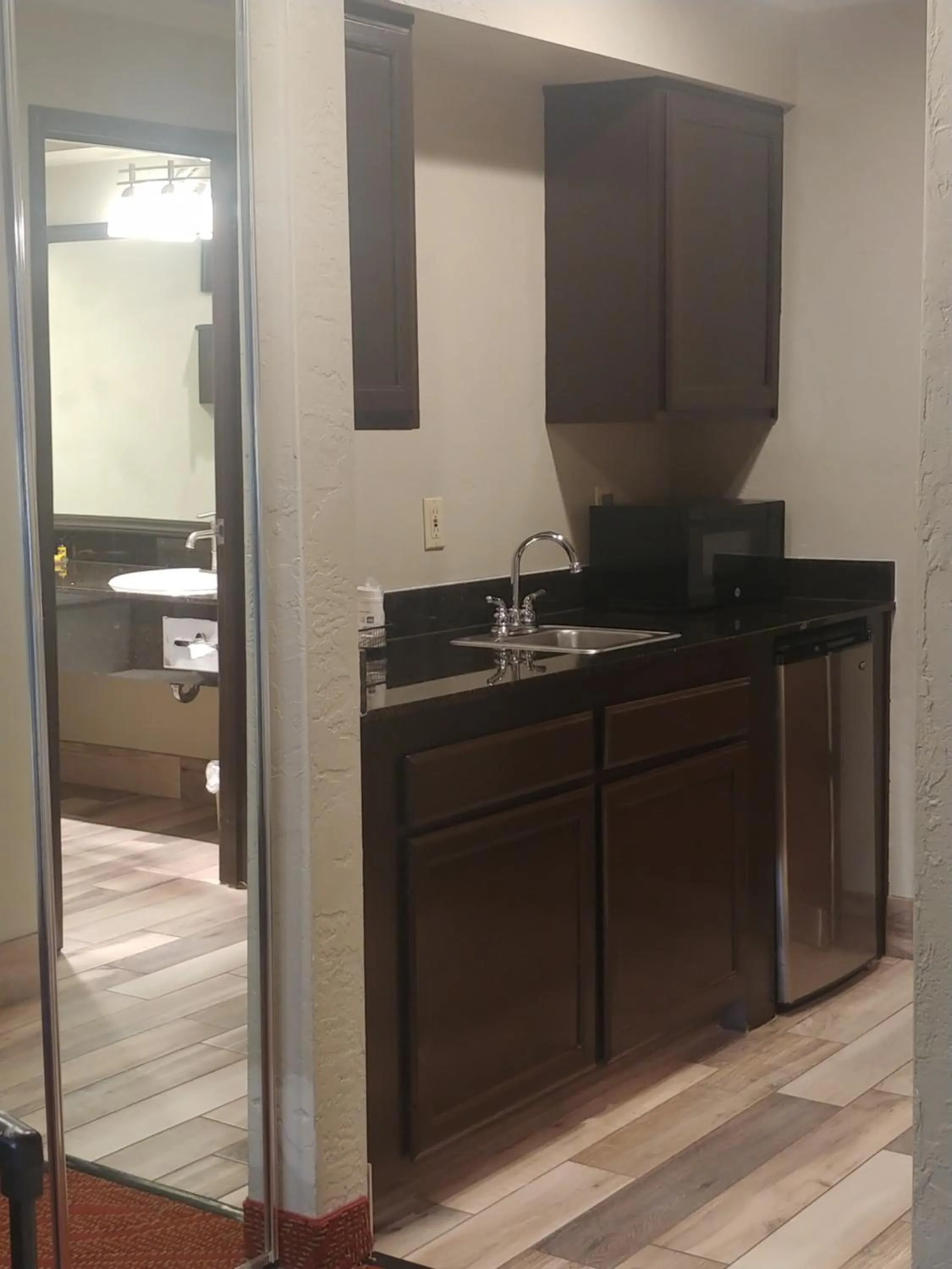 Bedroom in Best Western Plus Parkway Inn