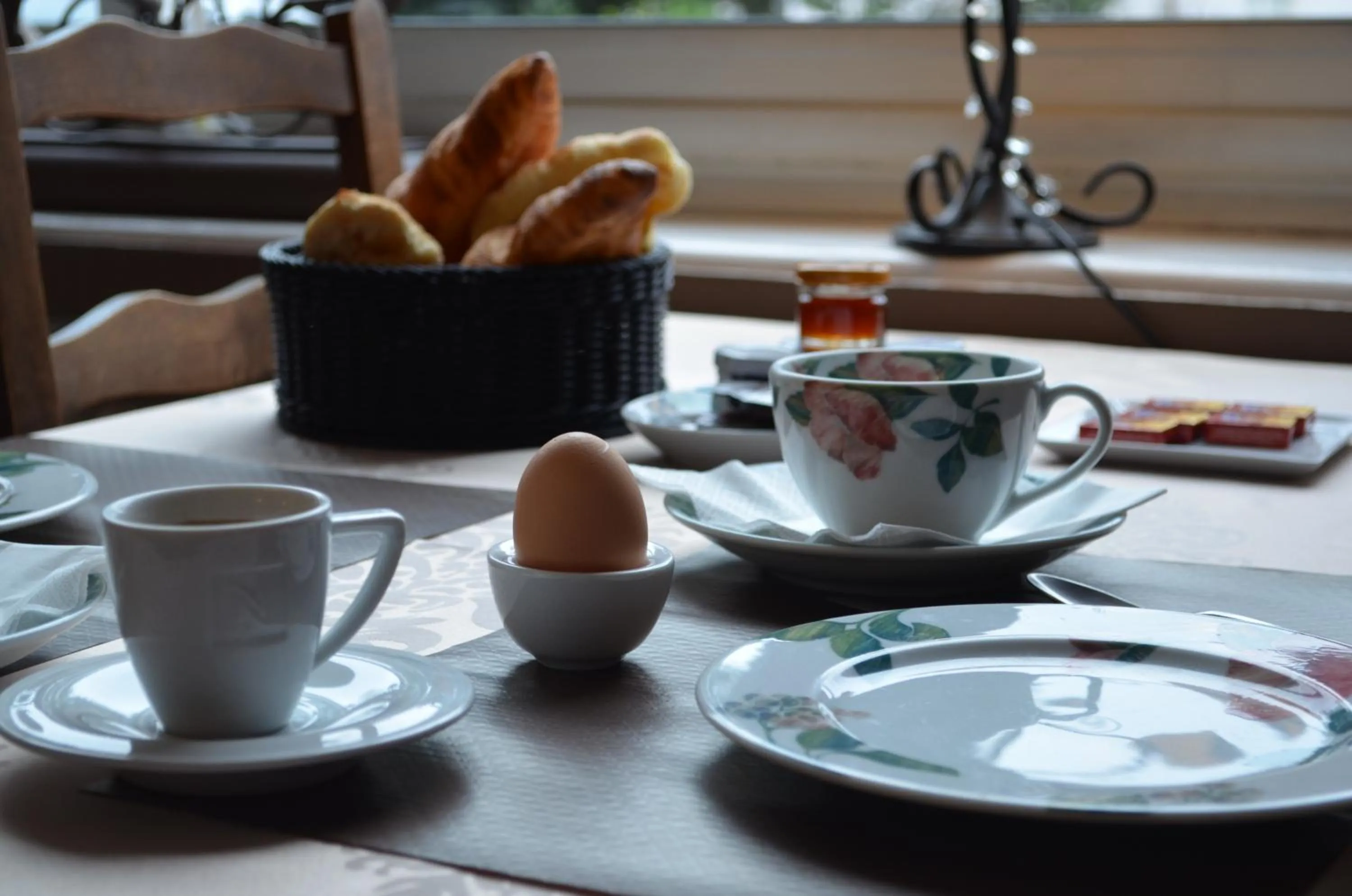 Continental breakfast in Hôtel Edelweiss