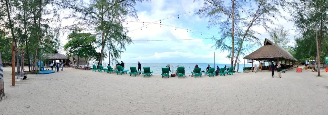 Madu Tiga Beach and Resort