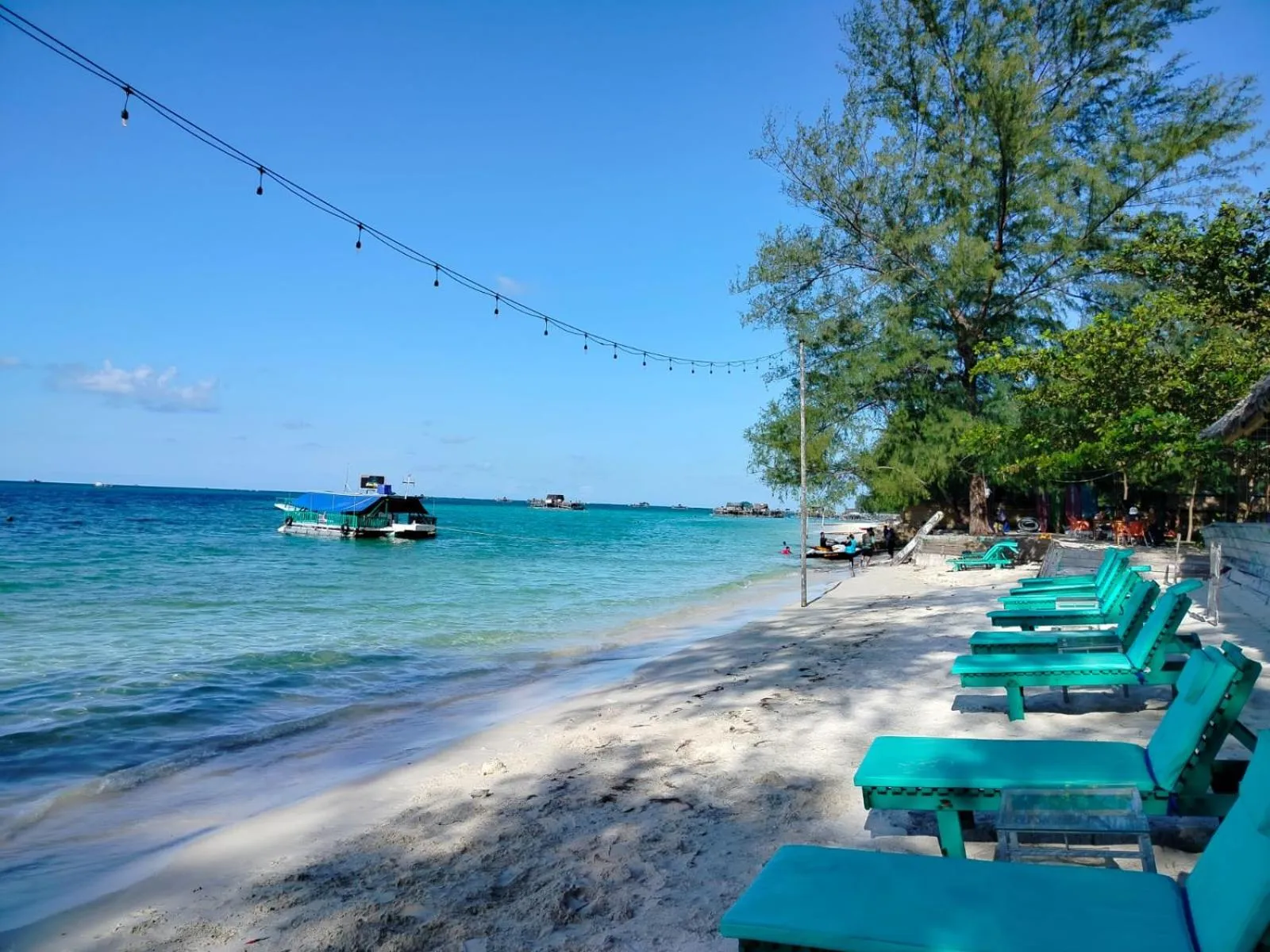 Madu Tiga Beach and Resort