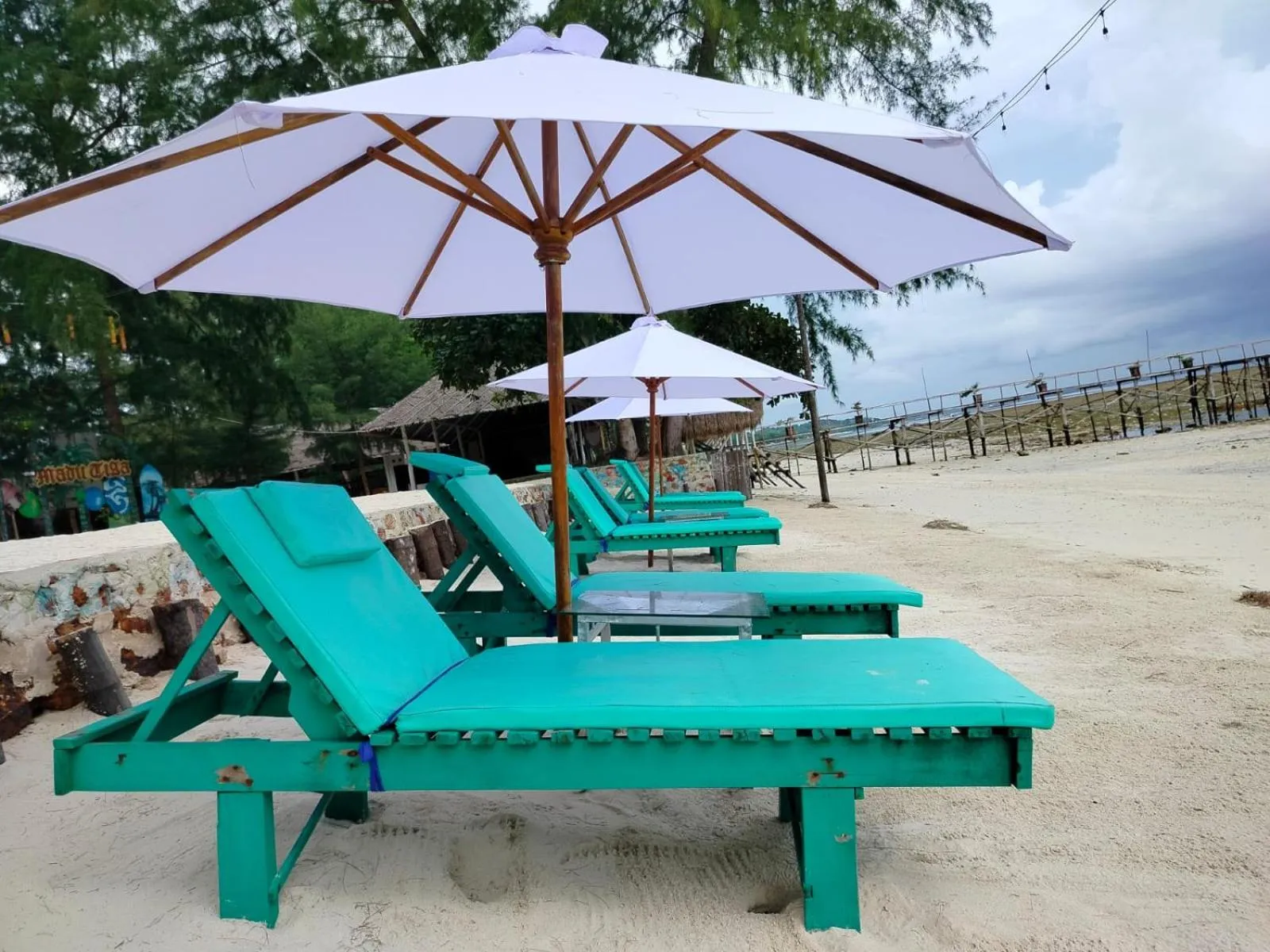 Madu Tiga Beach and Resort